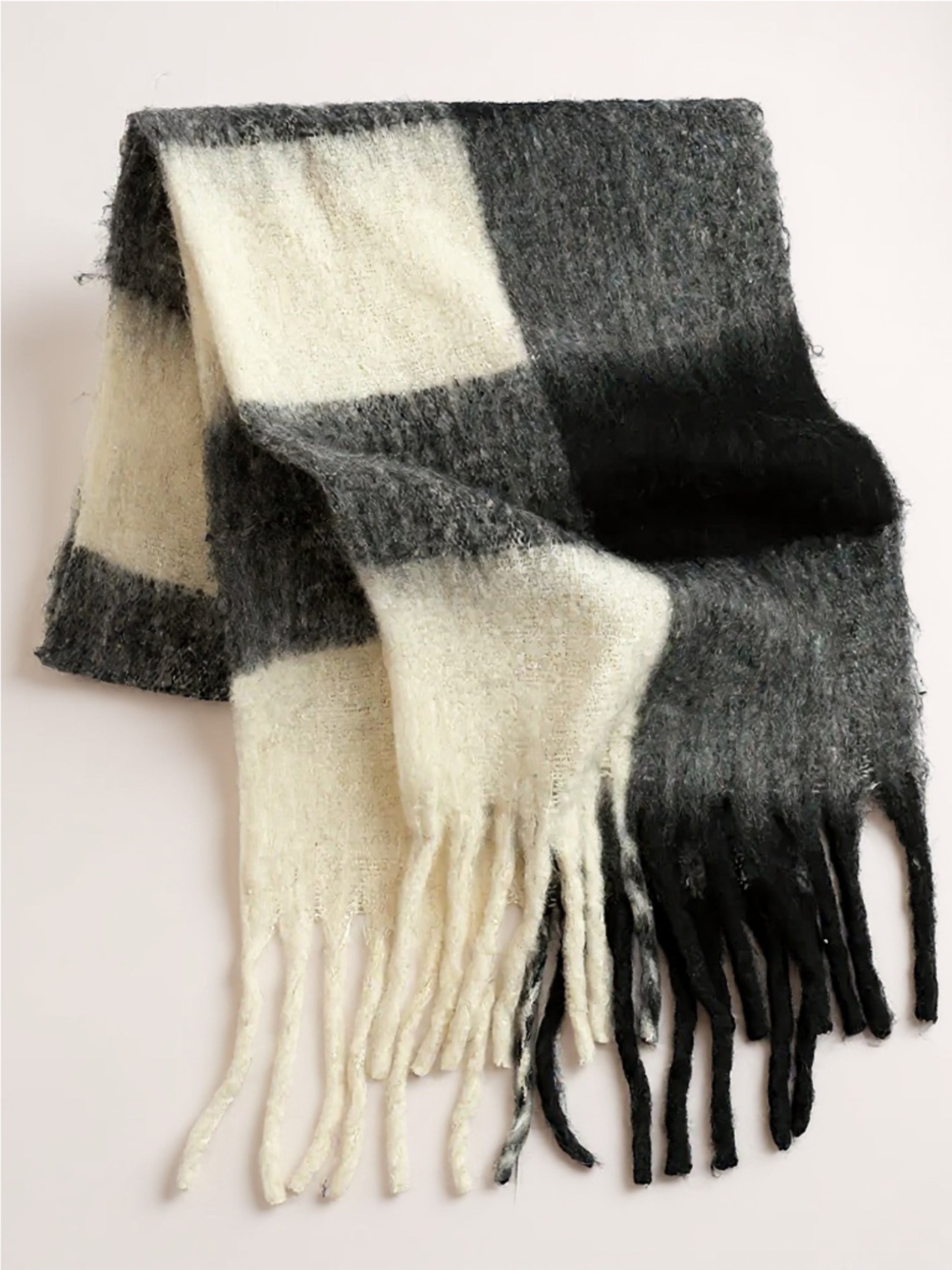 Fringe Contrast Plaid Scarf