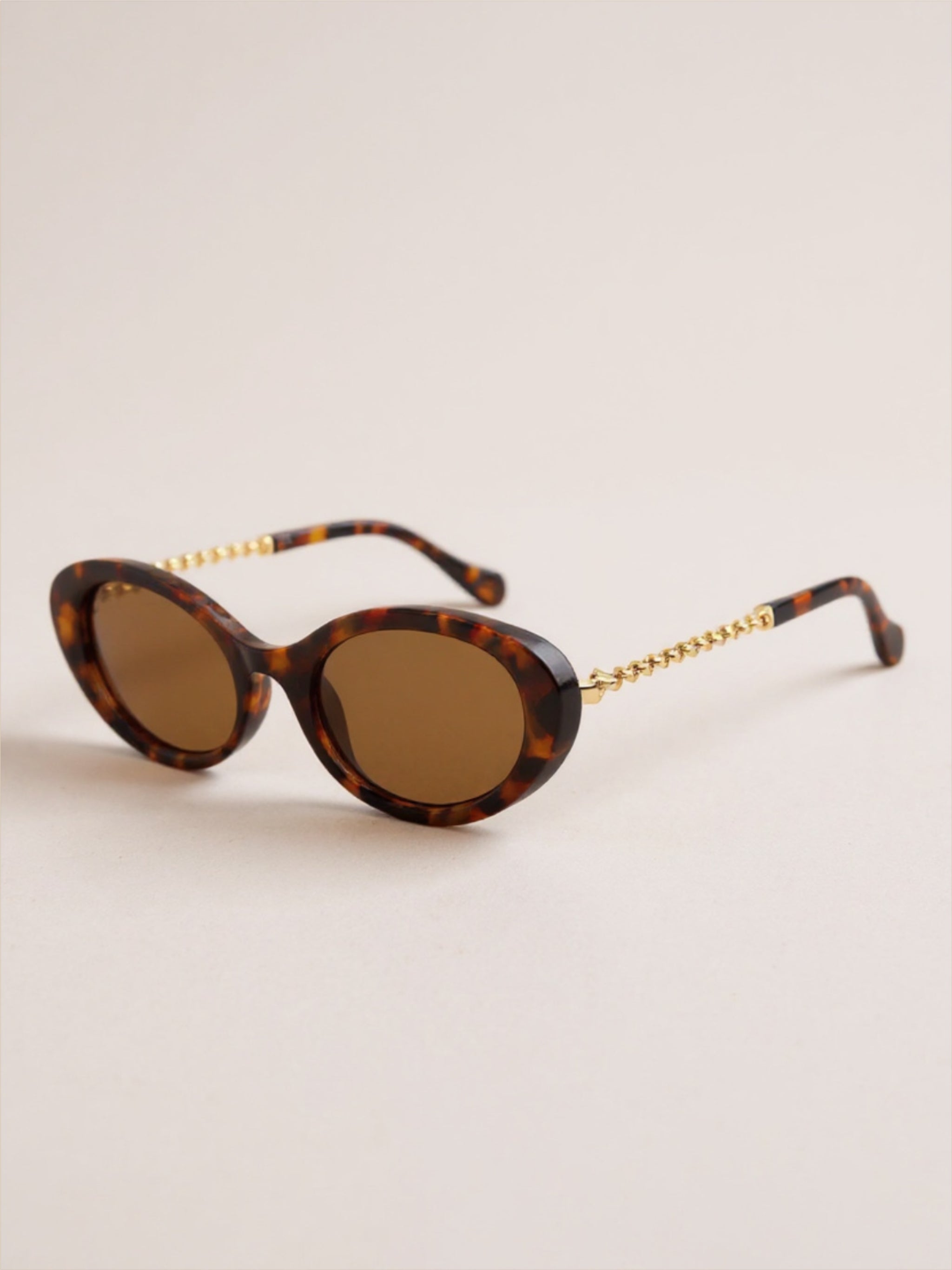 Cat-Eye Frame Sunglasses