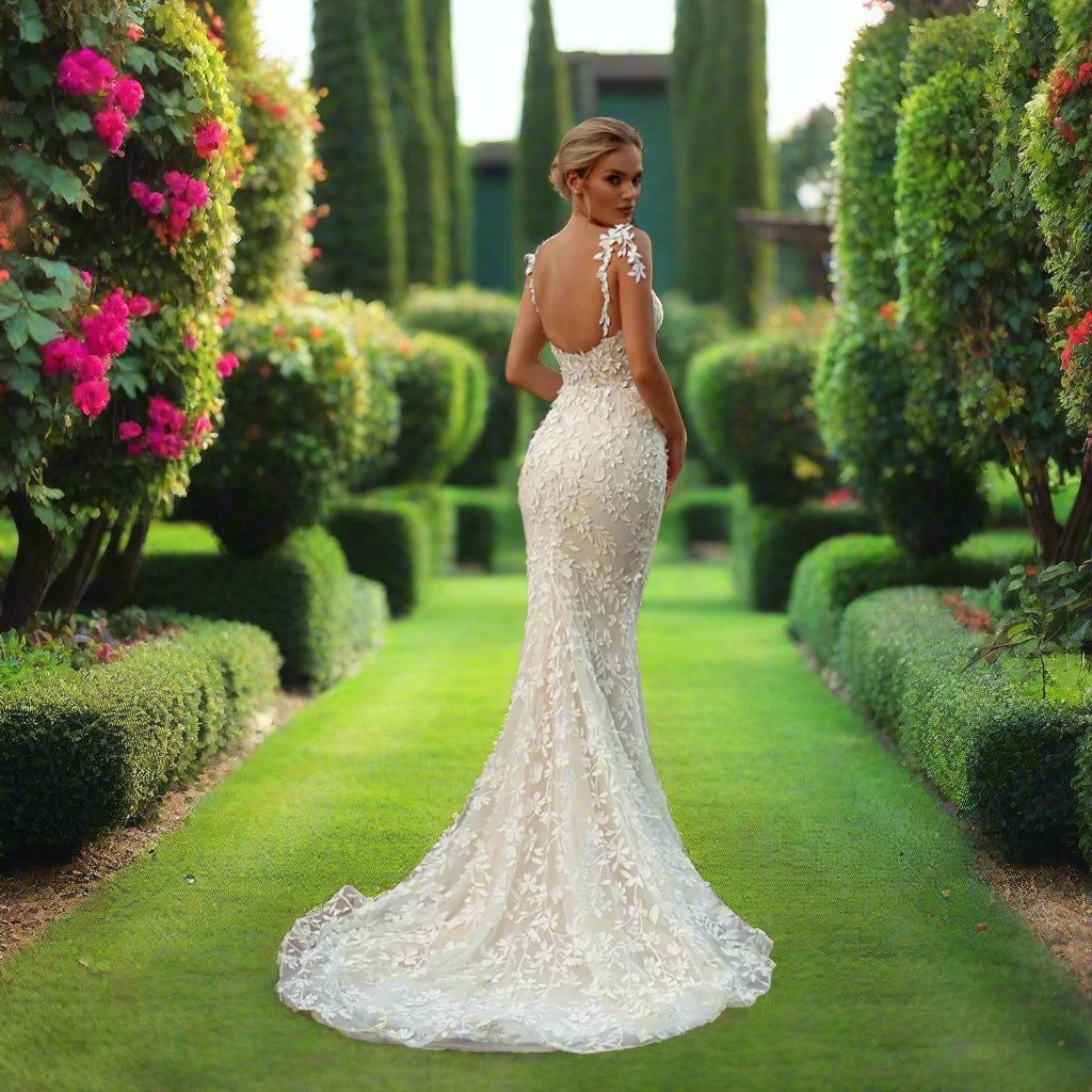 Lace Tiered Backless Wedding Dress