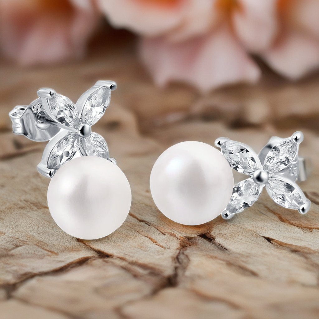 S925 Sterling Silver Stud Earrings with Natural Pearls