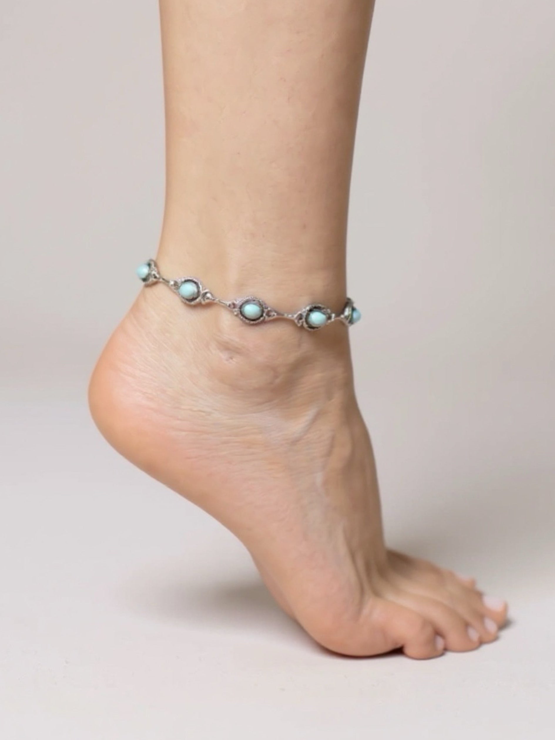 Silver toned Turquoise Charm Anklet