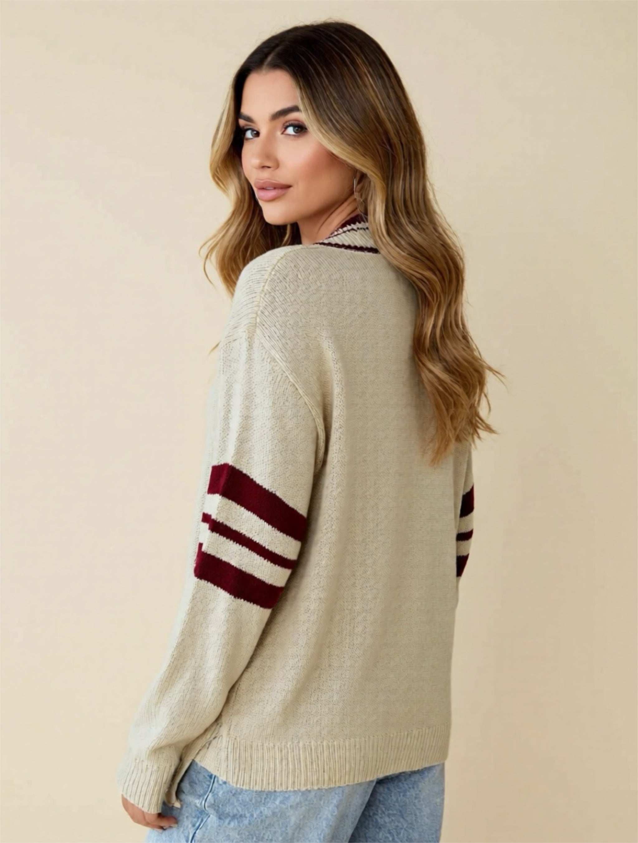 Contrast Trim V-Neck Sweater