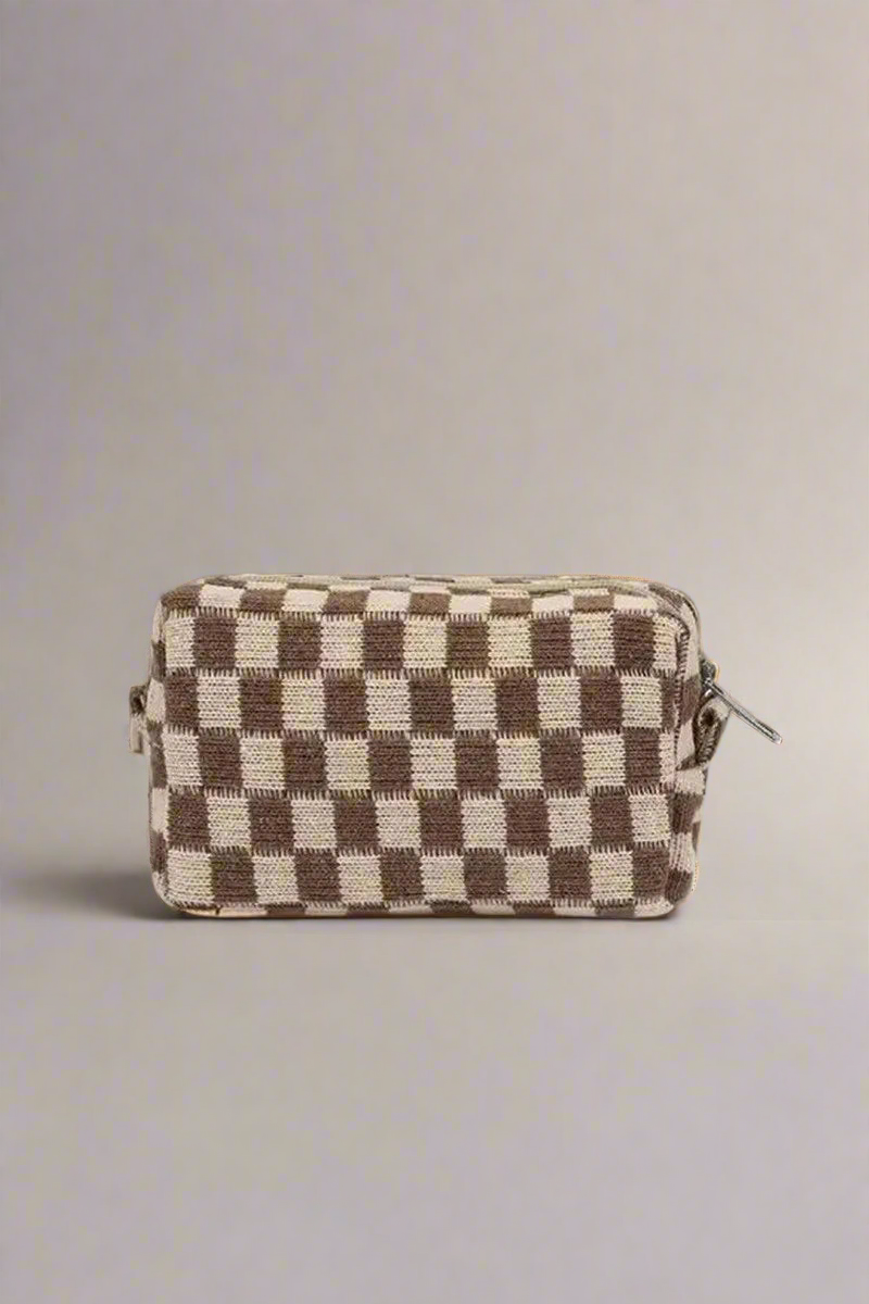 Checkered Pattern Knitted Cosmetic Pouch