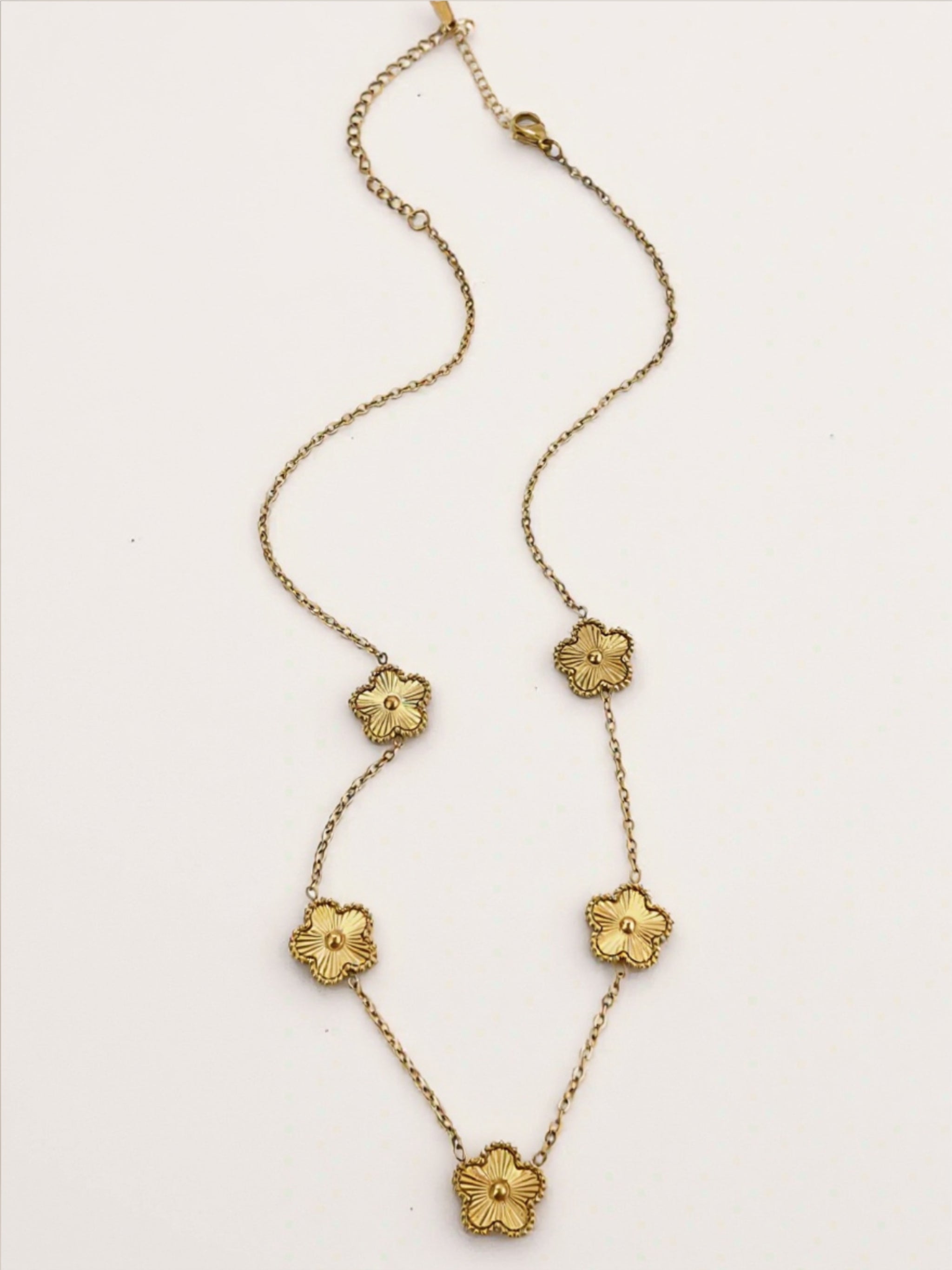 18K Gold Flower Necklace