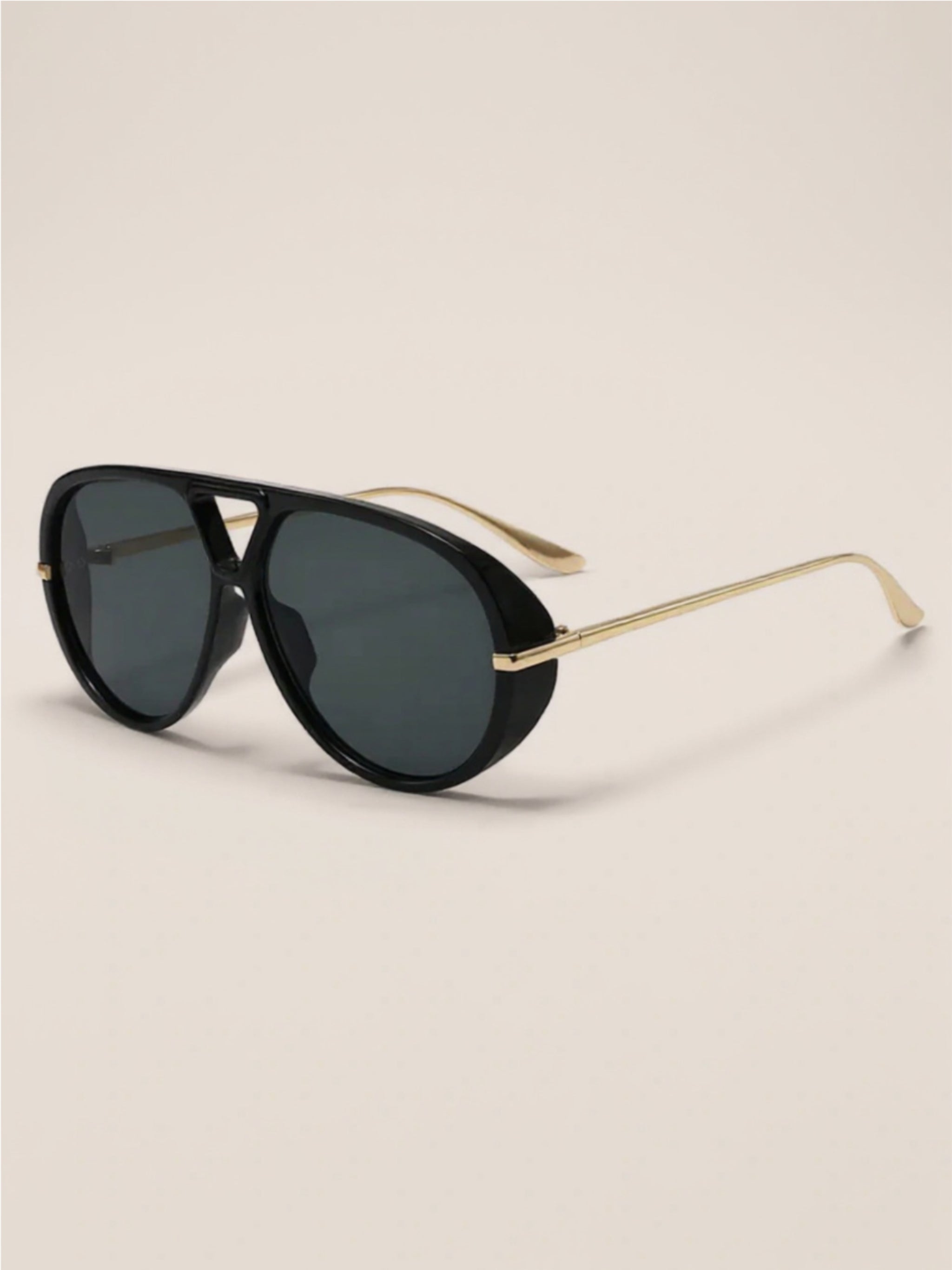 Aviator Sunglasses with Yellow Tinted Lenses