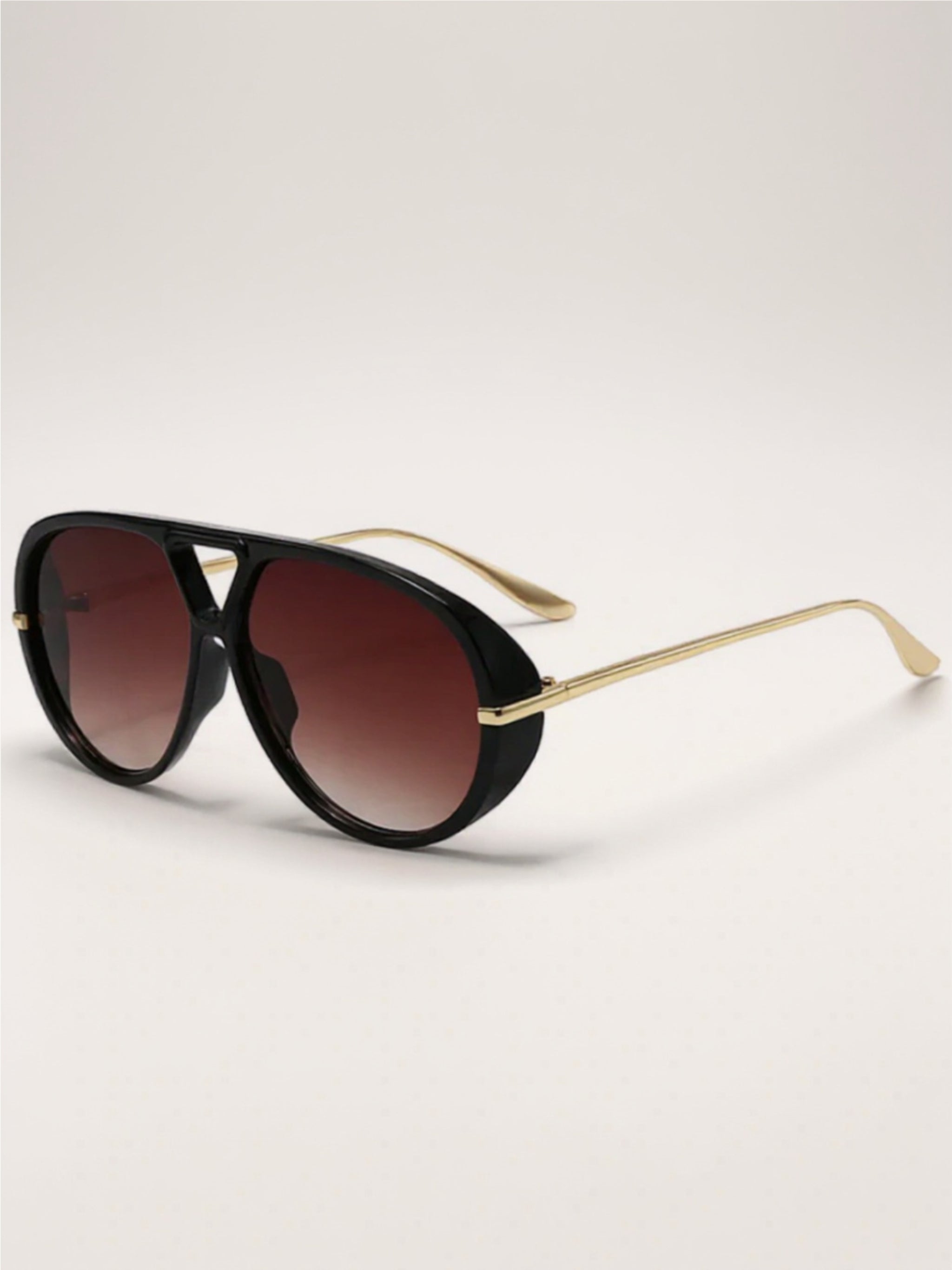 Aviator Sunglasses with Yellow Tinted Lenses