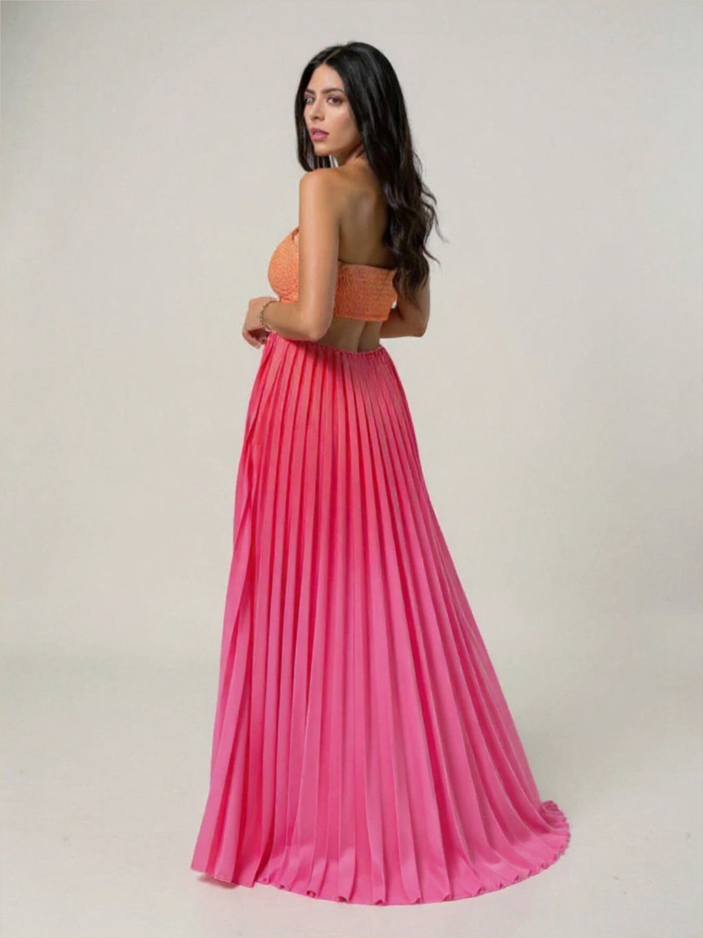 Halter Neck Pleated Dress