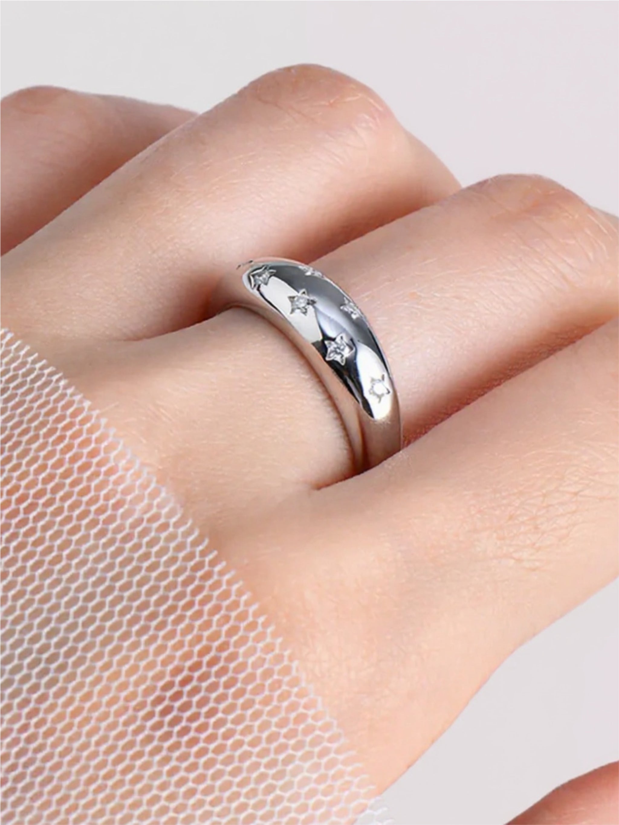 925 Sterling Silver Inlaid Moissanite Star Ring