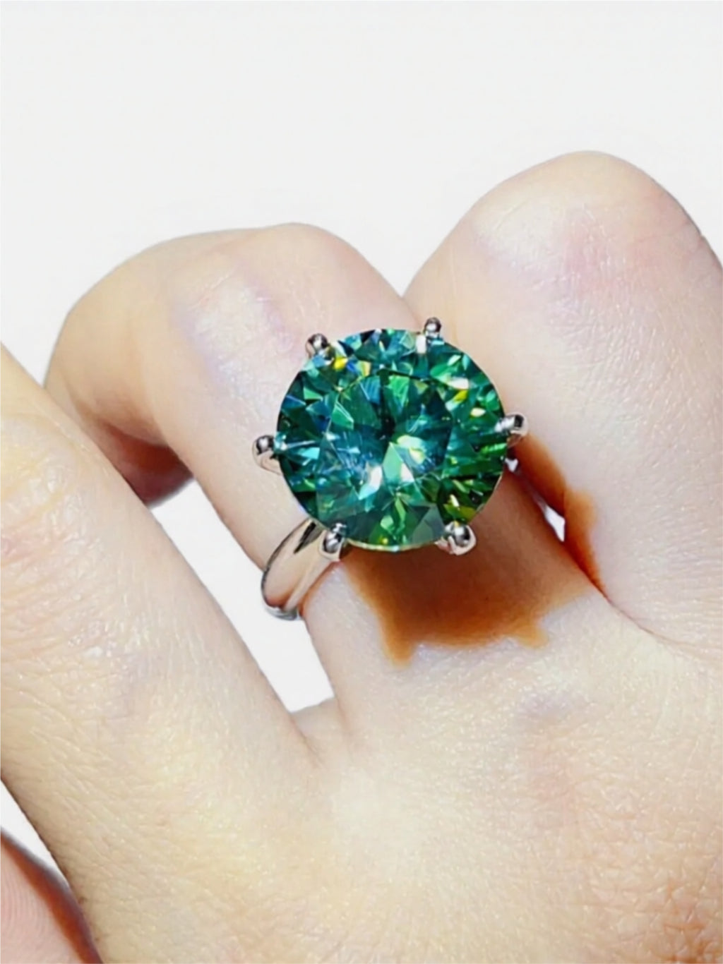 10 Carat Green Moissanite 925 Sterling Silver Ring