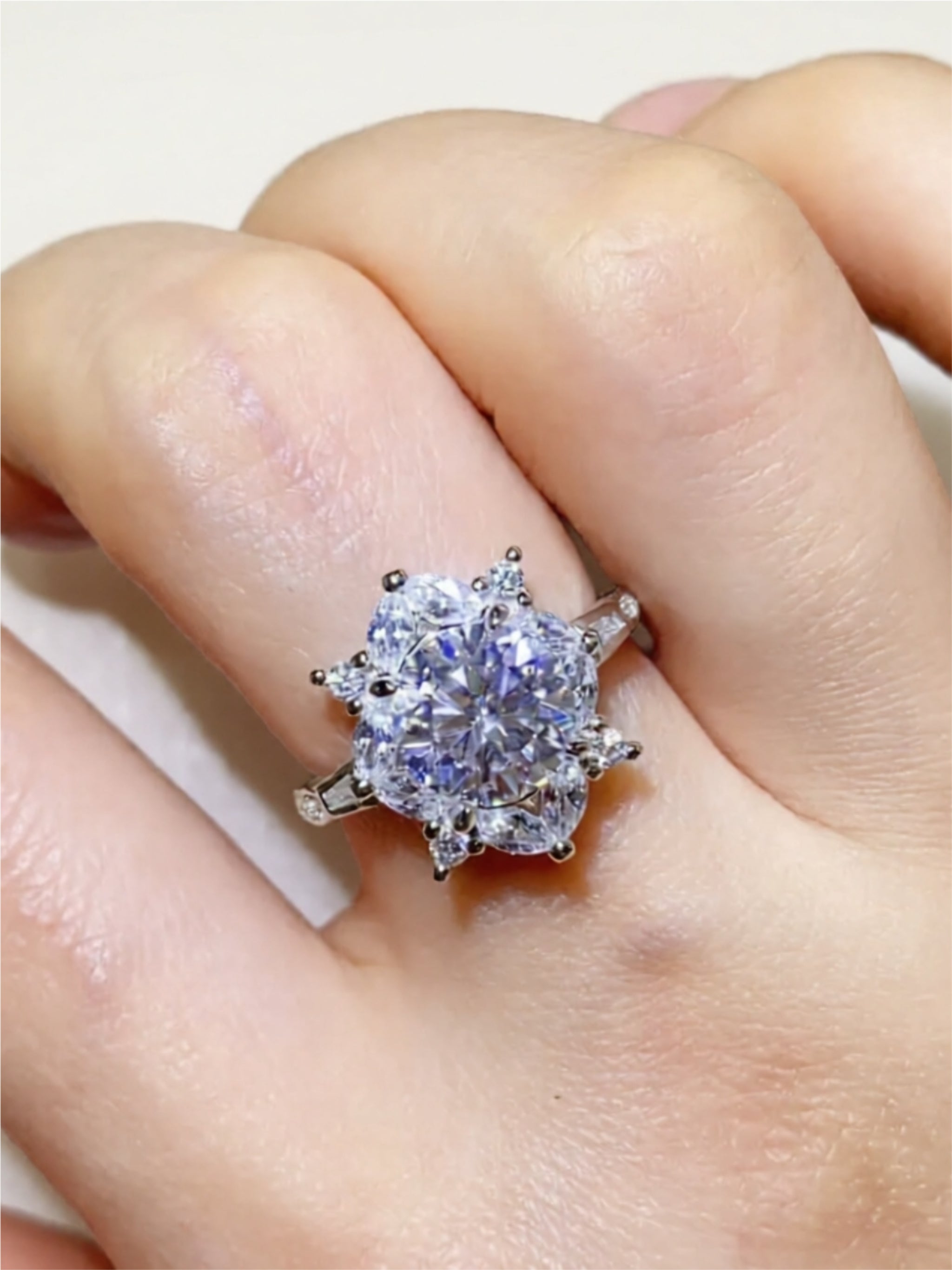 2 Carat Moissanite 925 Sterling Silver Ring