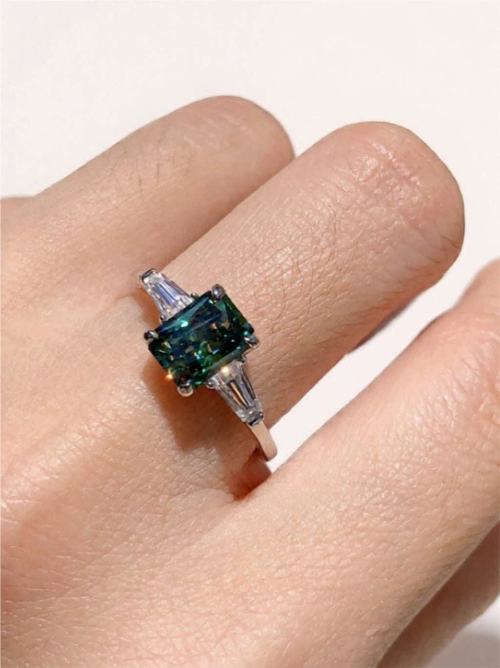 2 Carat Moissanite 925 Sterling Silver Ring