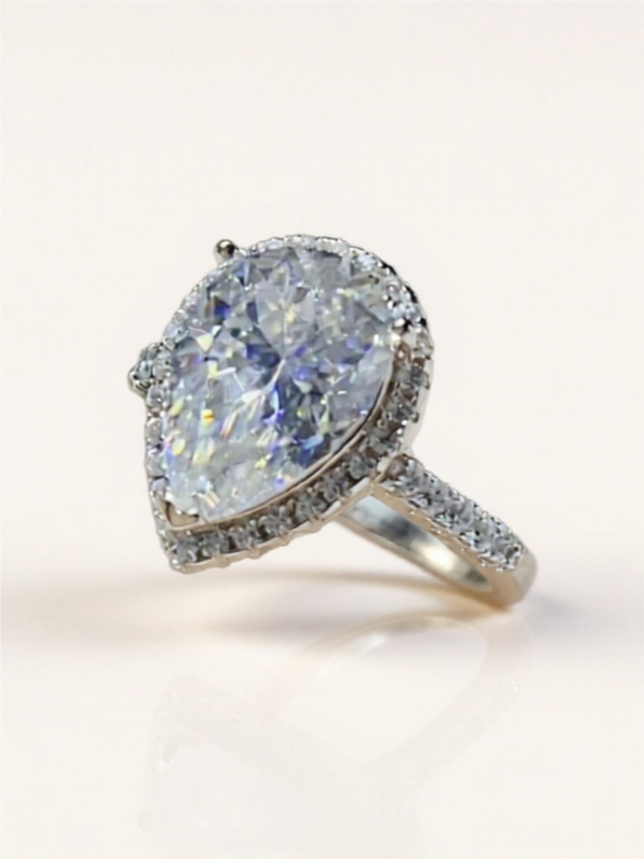 2 Carat Moissanite 925 Sterling Silver Ring