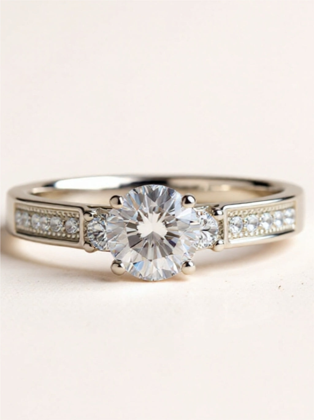 Lucky Charm Moissanite 925 Sterling Silver Ring