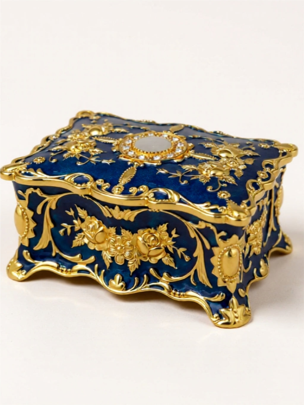 Large Vintage Alloy Jewelry Box – Elegant Floral Design with Velvet Interior