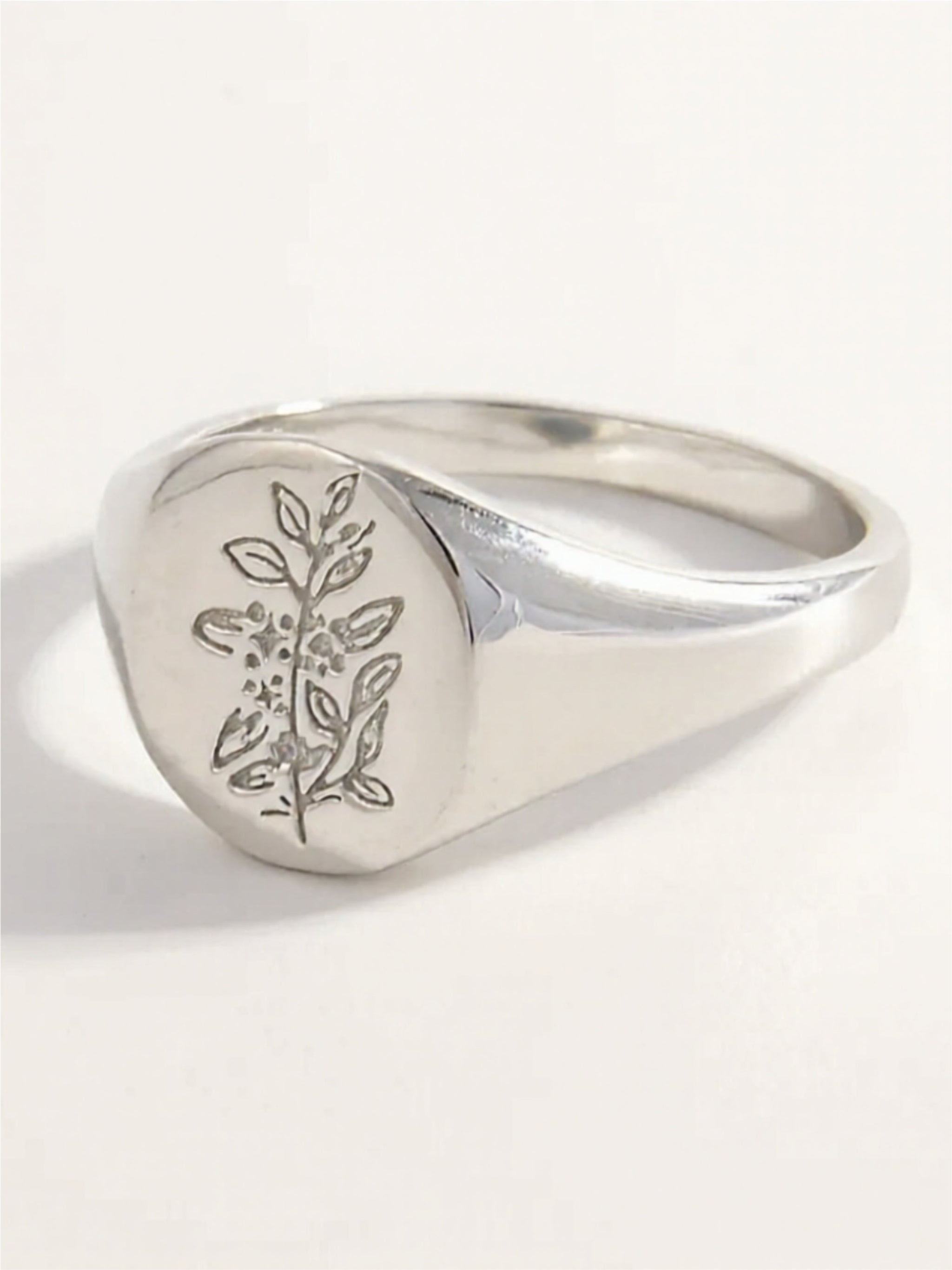 Sterling Silver Floral Signet Ring – Engraved Botanical Design