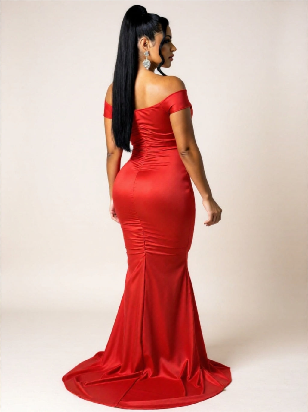 Off-Shoulder Ruched Maxi Dress – Deep V-Neck Bodycon Evening Gown