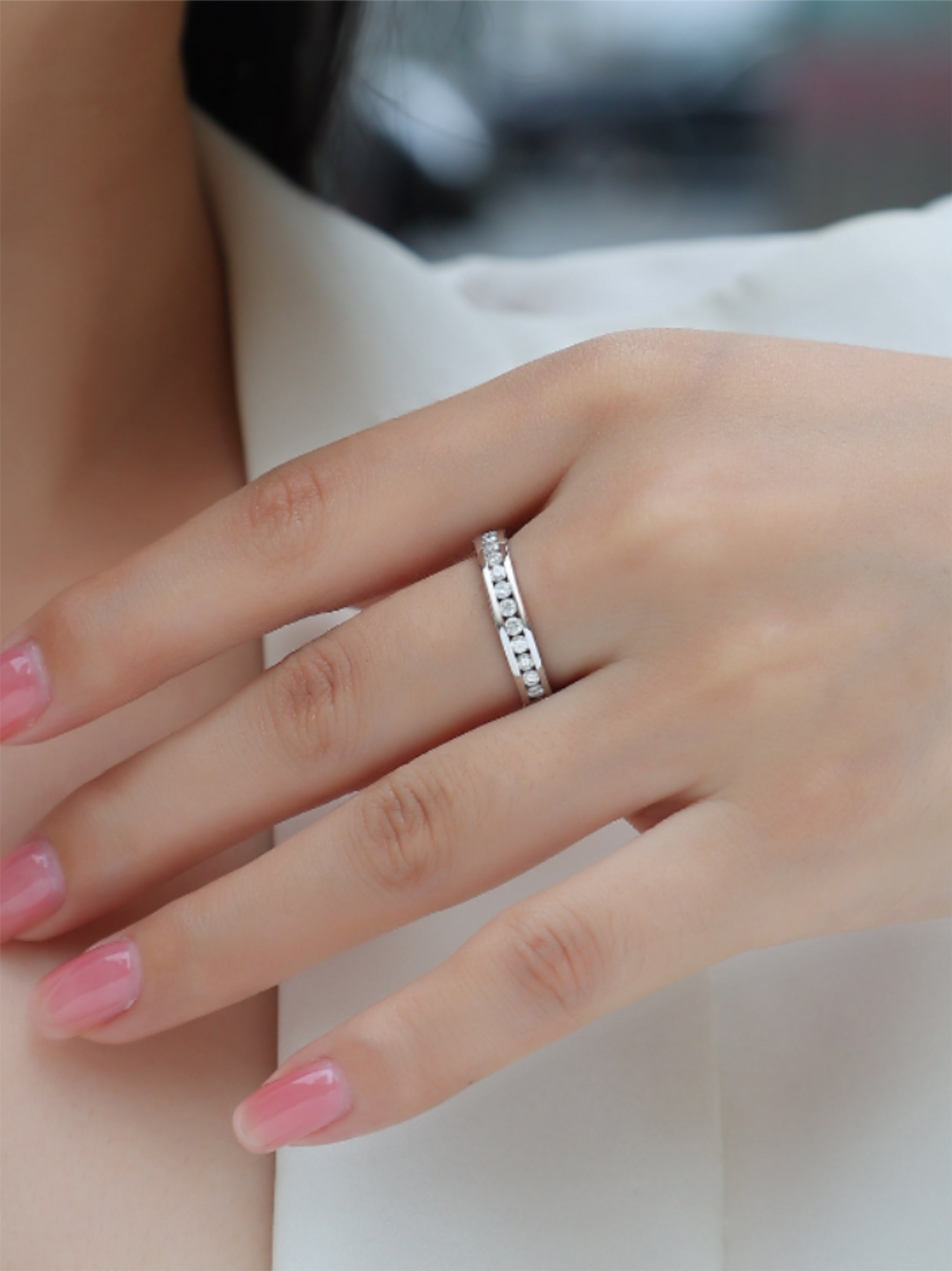 S925 Platinum‑Plated Channel‑Set Moissanite Band