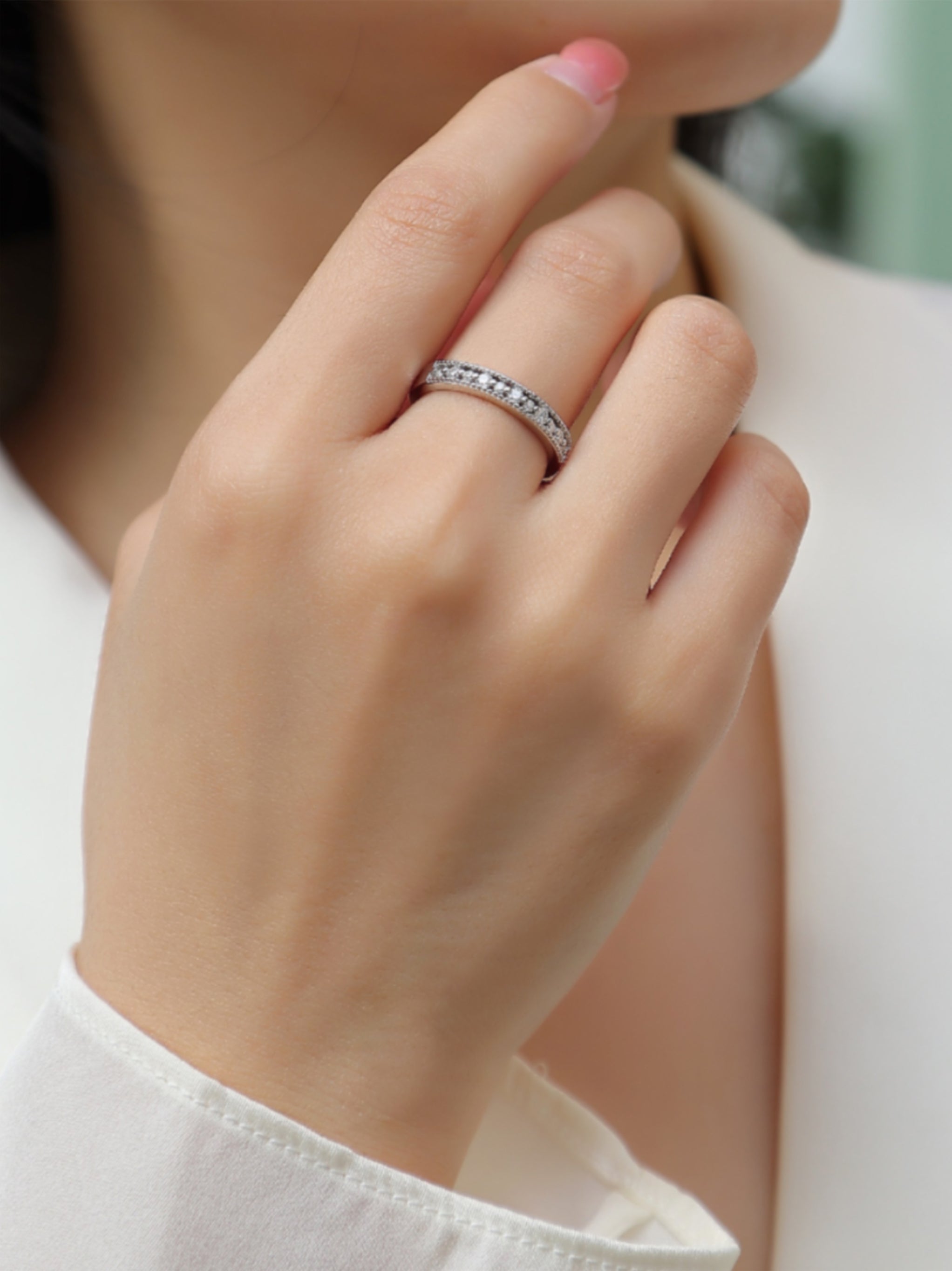 S925 Platinum‑Plated Vintage Moissanite Band