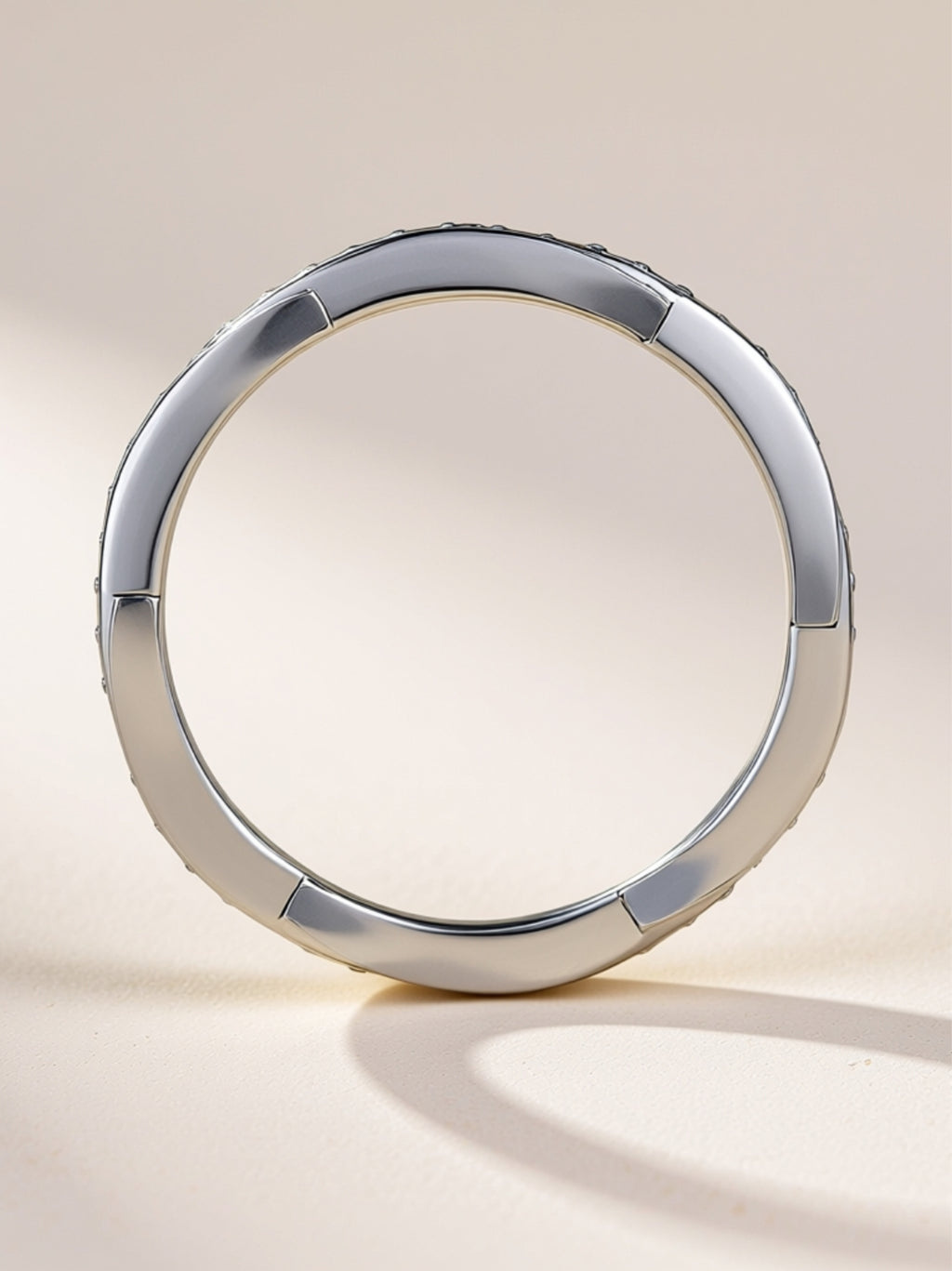 S925 Platinum‑Plated Twisted Moissanite Band