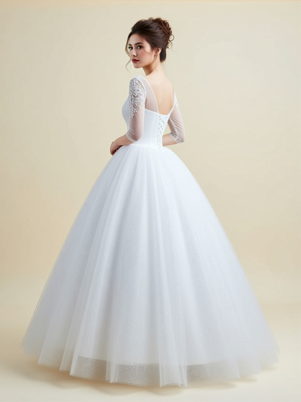 Elegant Lace Long‑Sleeve Ball Gown Wedding Dress