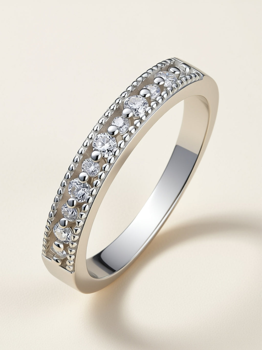 S925 Platinum‑Plated Vintage Moissanite Band