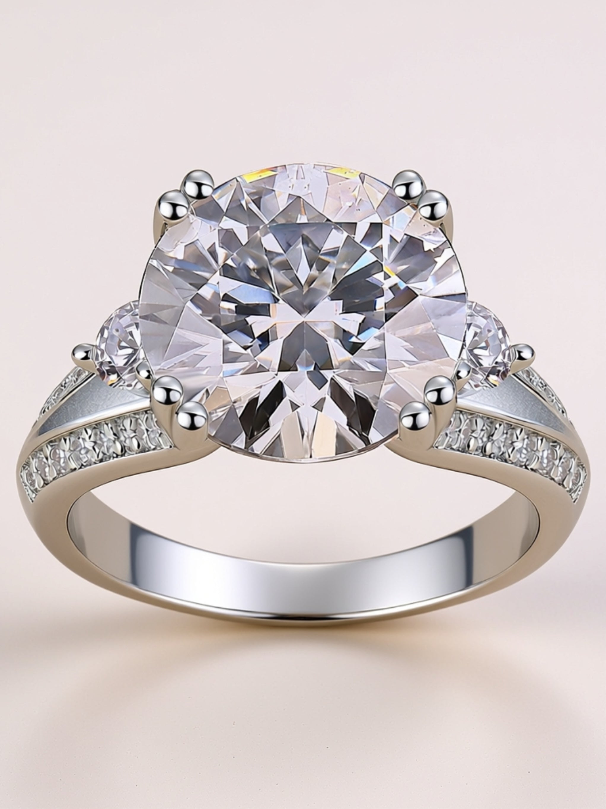 5 Carat Moissanite Engagement Ring – Round‑Cut Three‑Stone Split Shank Design
