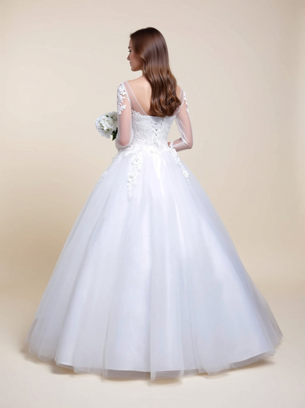 Elegant Lace Long‑Sleeve Ball Gown Wedding Dress with Appliqué Details