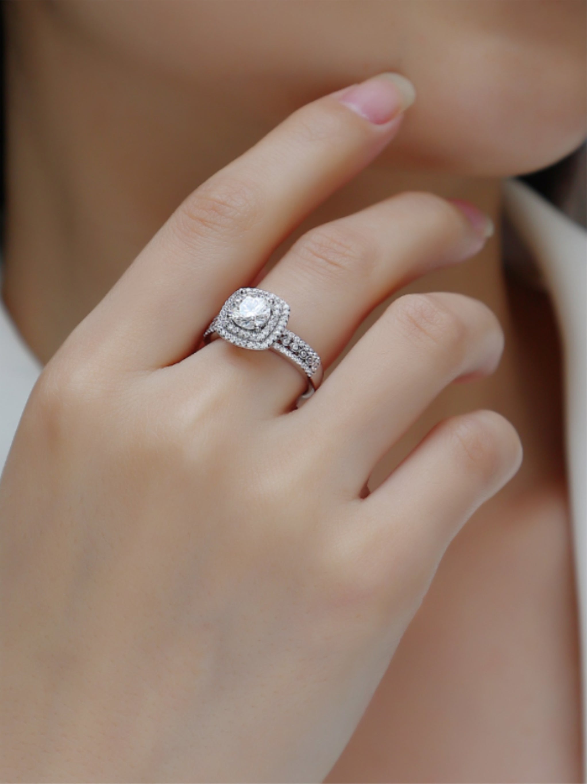 S925 Platinum‑Plated 1‑Carat Moissanite Halo Engagement Ring