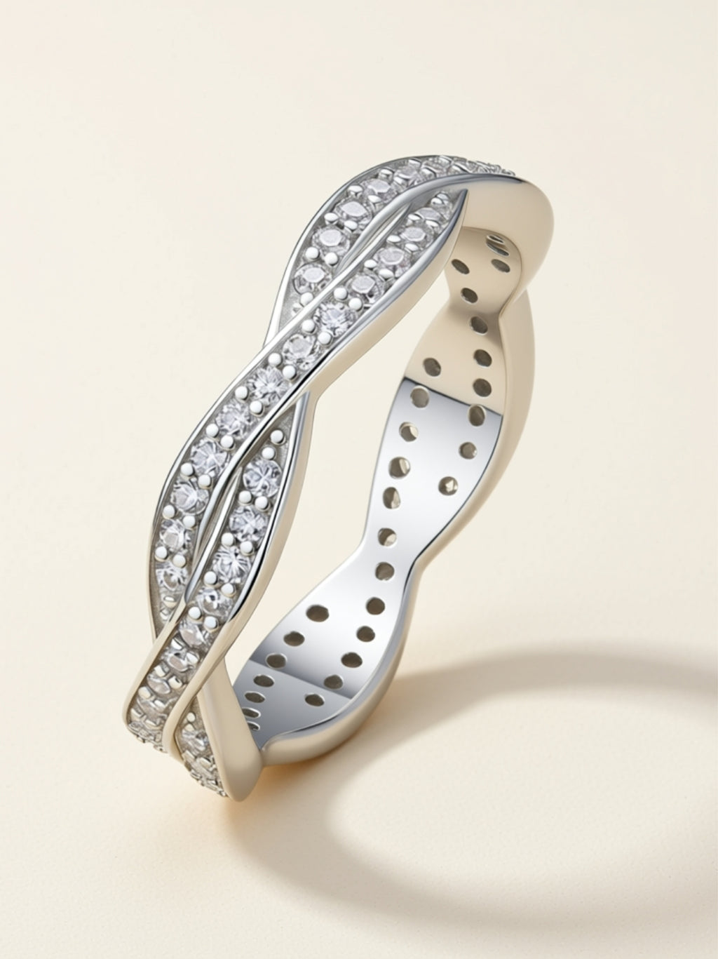 S925 Platinum‑Plated Twisted Moissanite Band