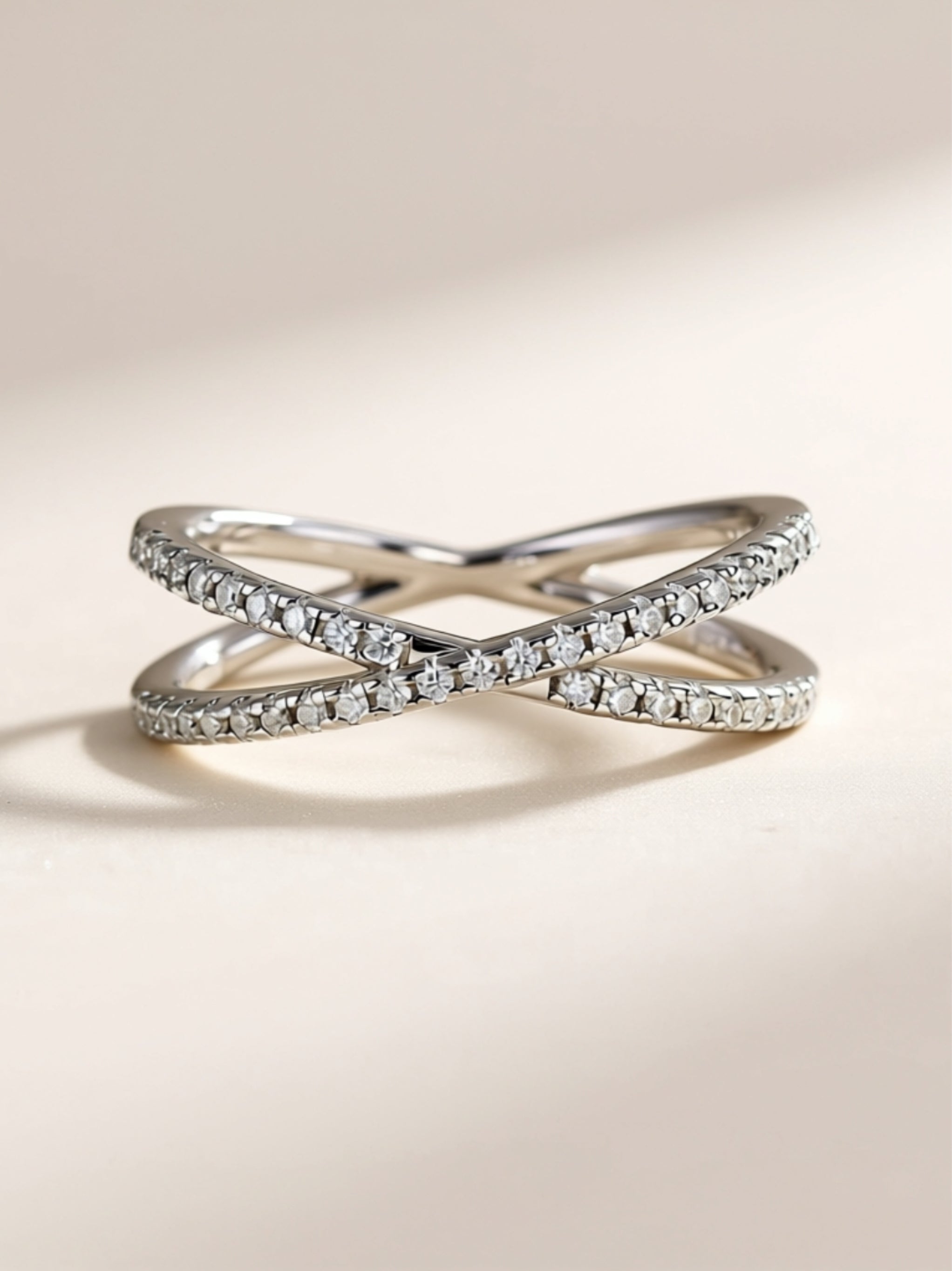 S925 Moissanite Crisscross Band