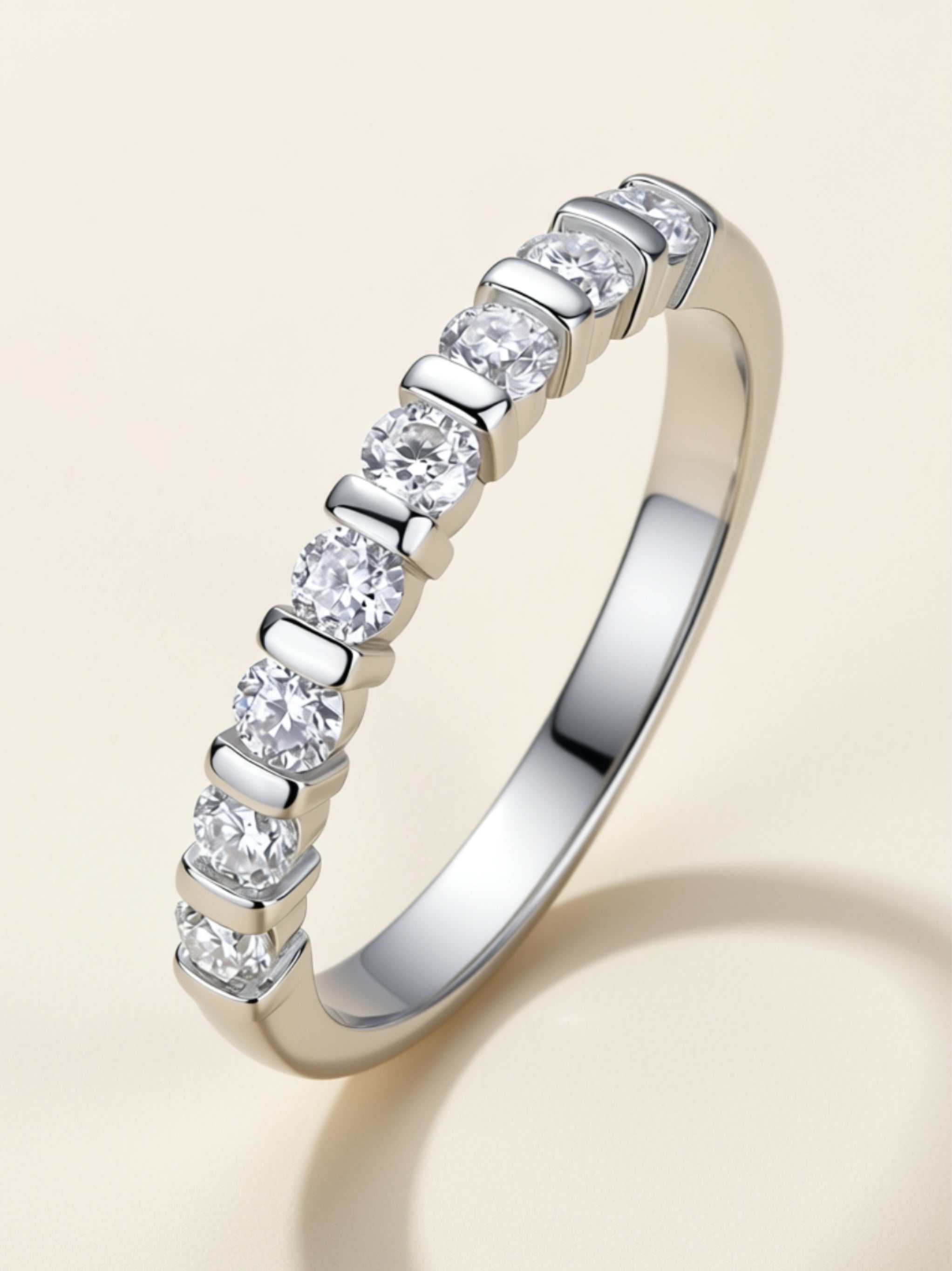 S925 Scalloped Moissanite Band