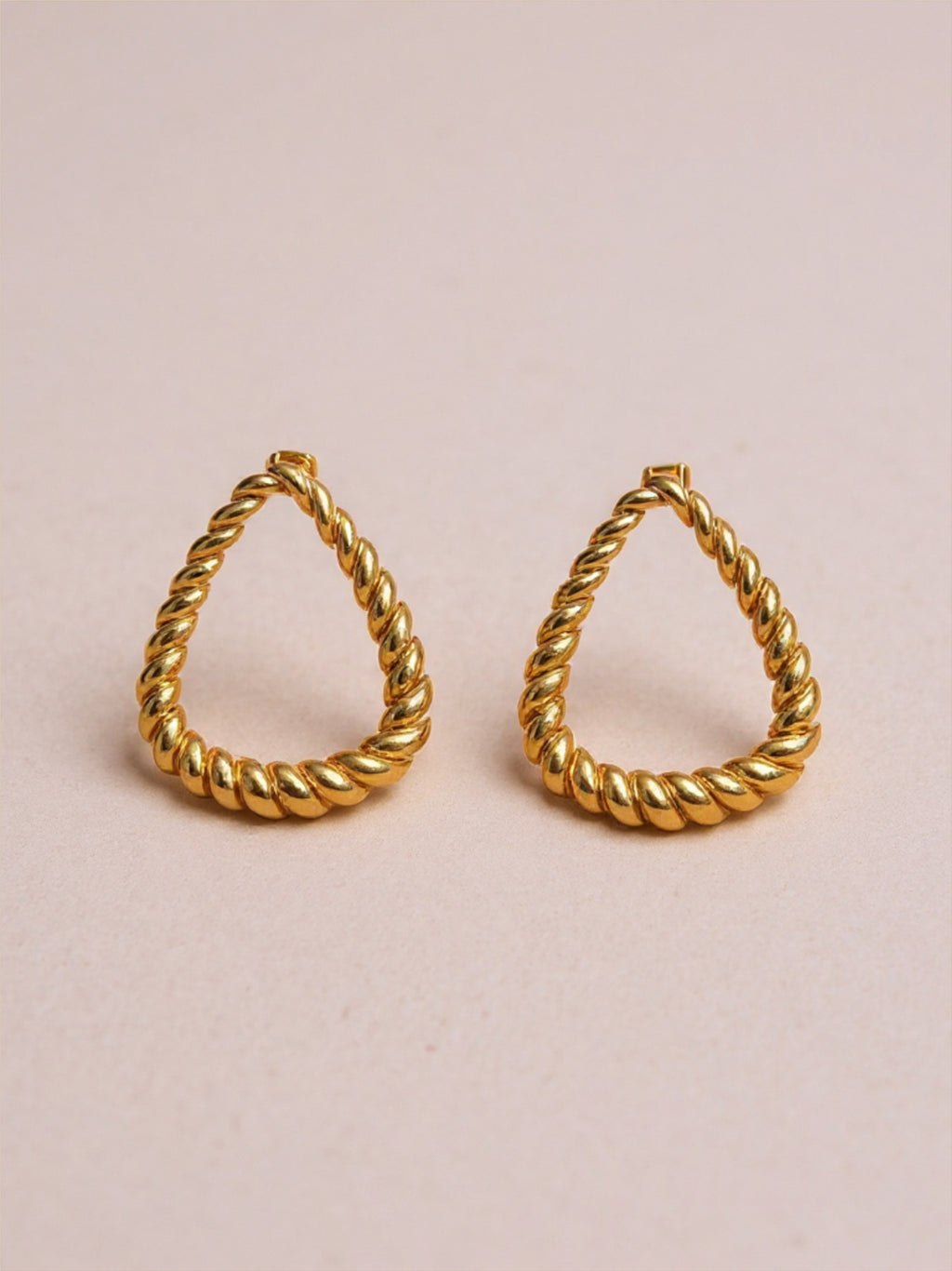 18K Gold Twisted Earrings