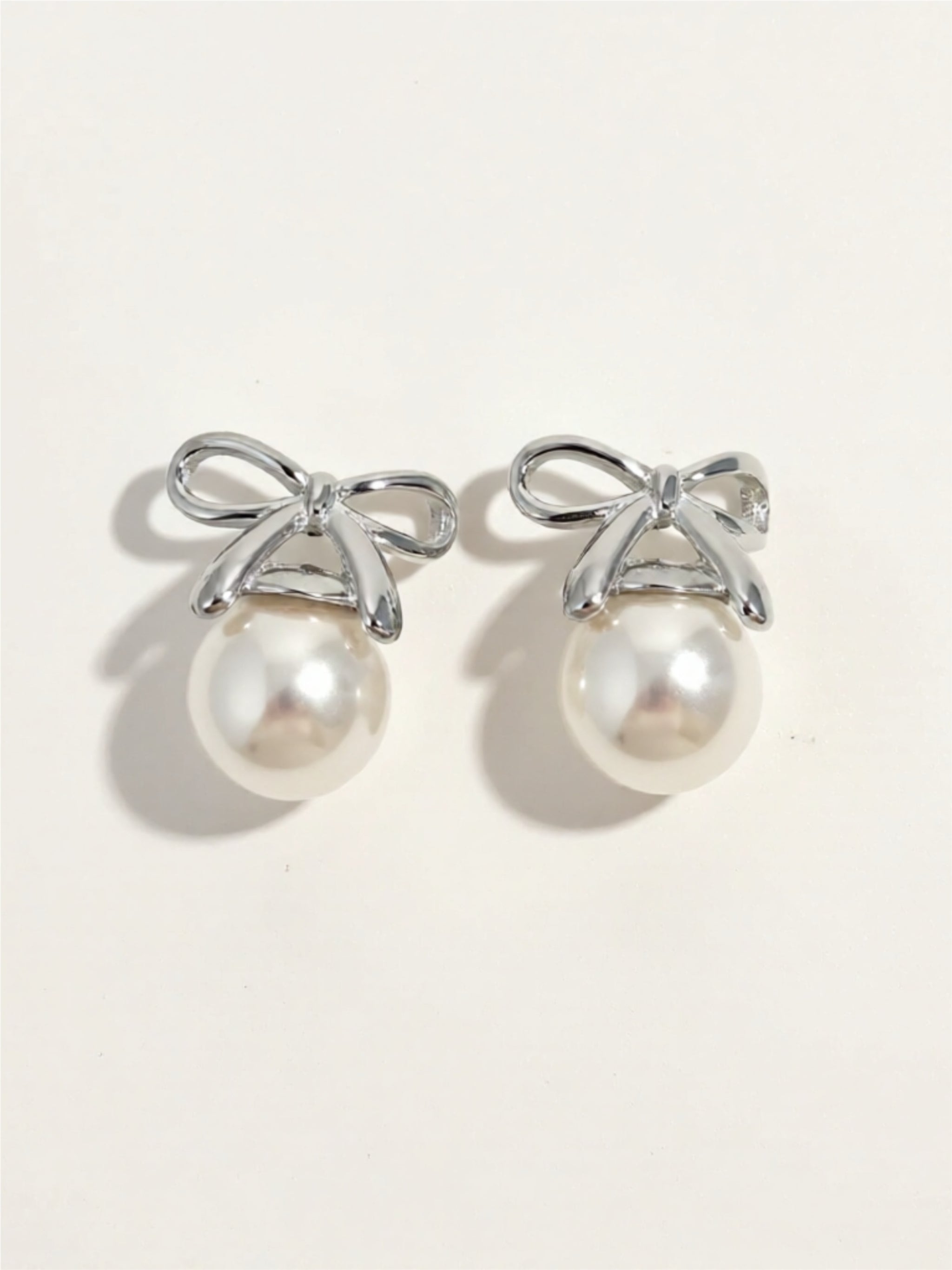 925 Sterling Silver Pearl Bow Earrings