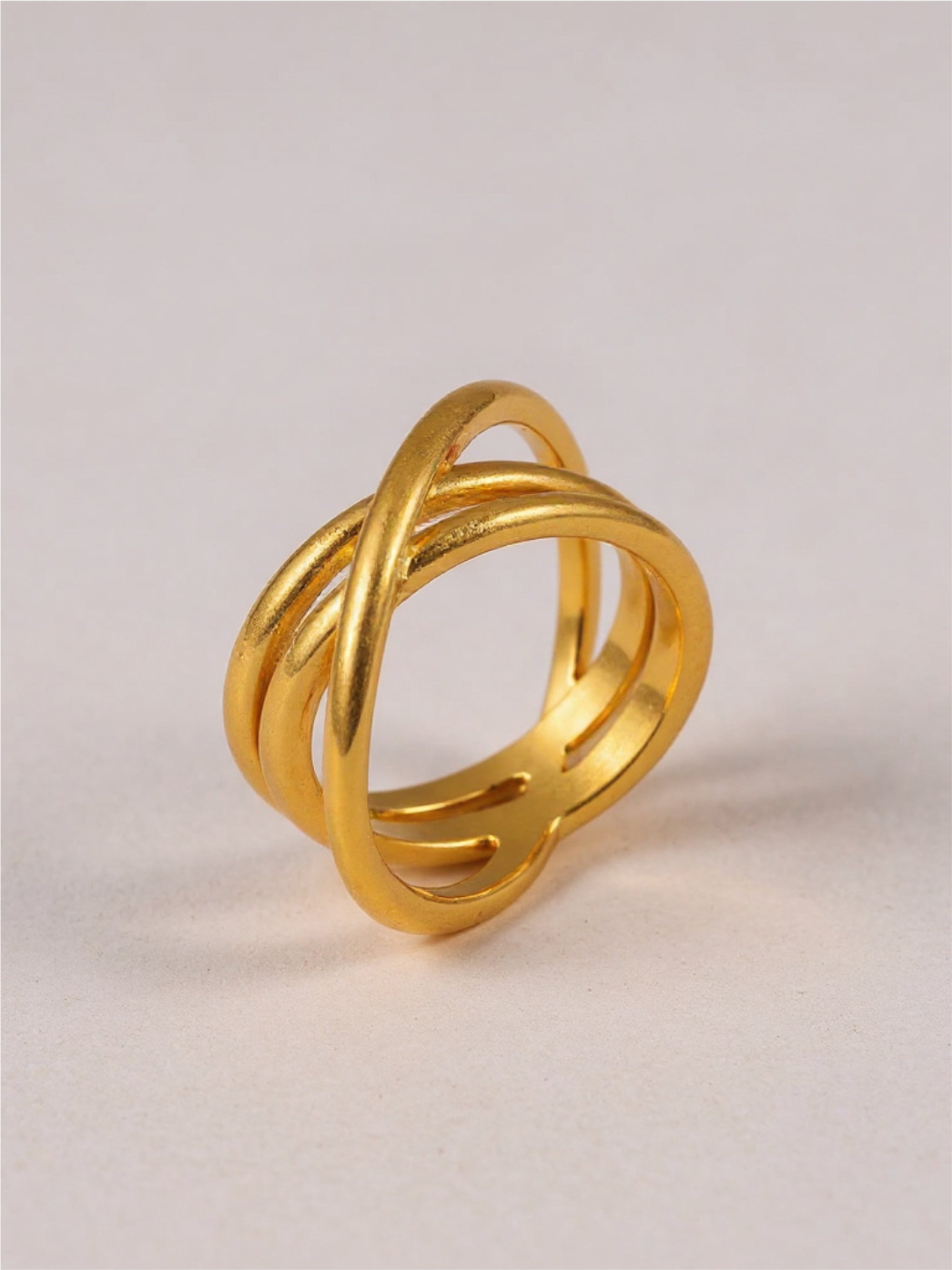 18K Gold Crisscross Ring