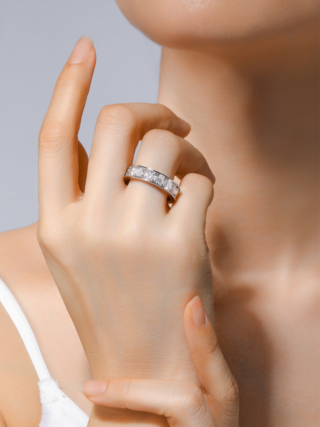 Moissanite Eternity Band in Platinum‑Plated S925 Silver