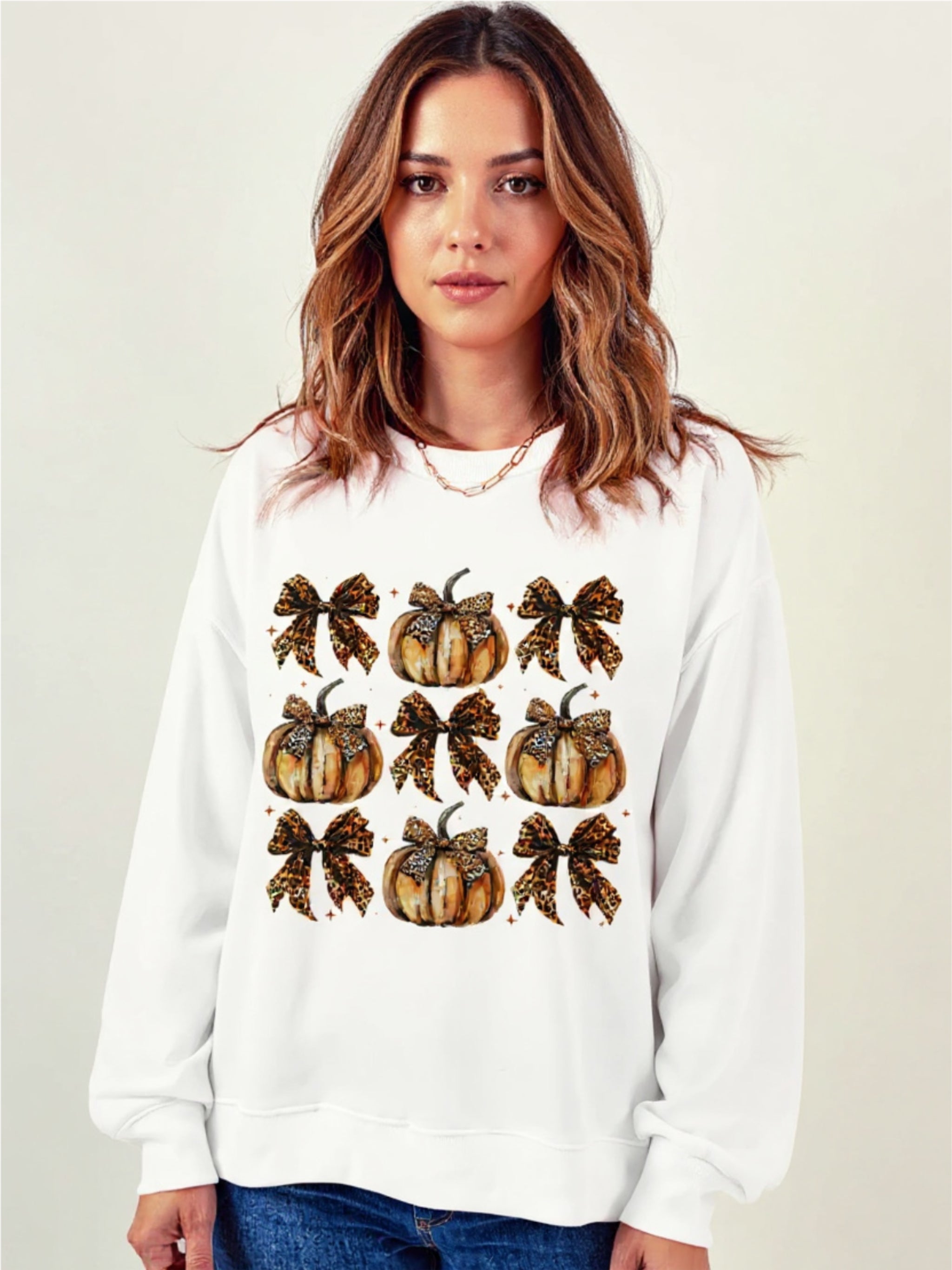 Pumpkin & Bow Graphic Sweatshirt