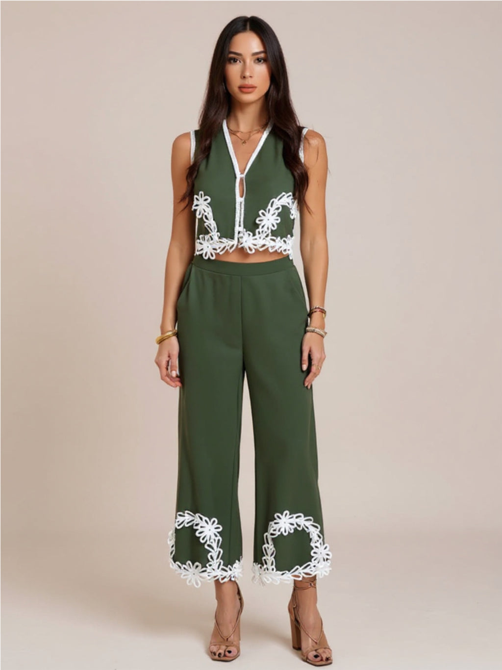 Devine Contrast Cropped Vest & Pants Set