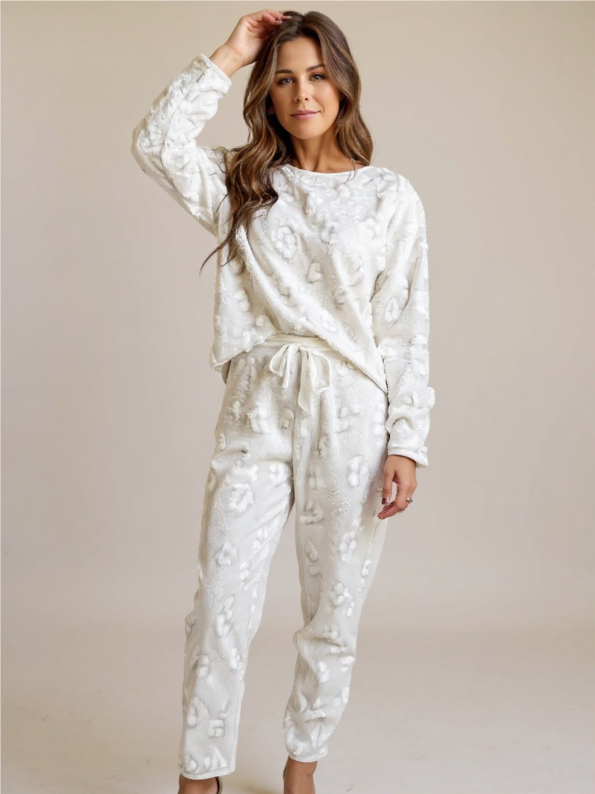 White Long Sleeve Top & Pants Lounge Set