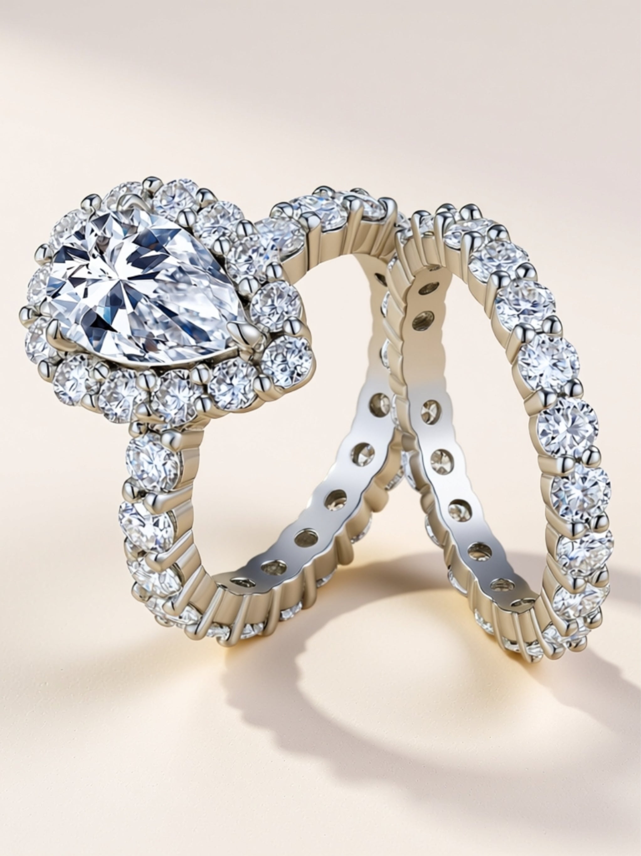 Pear‑Shaped Moissanite Engagement Ring Set
