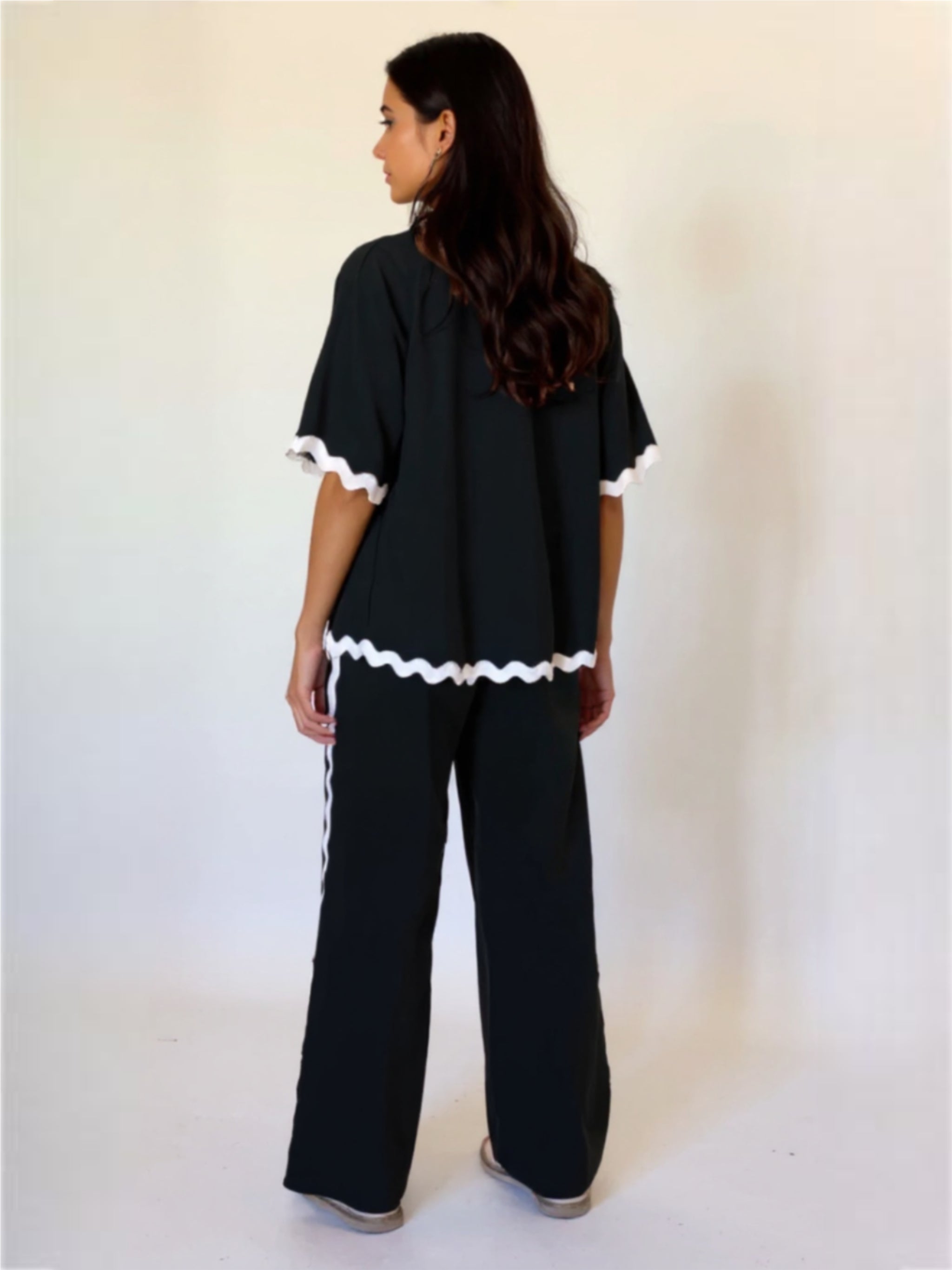 Black Contrast Trim Half Sleeve Top &  Pants Set