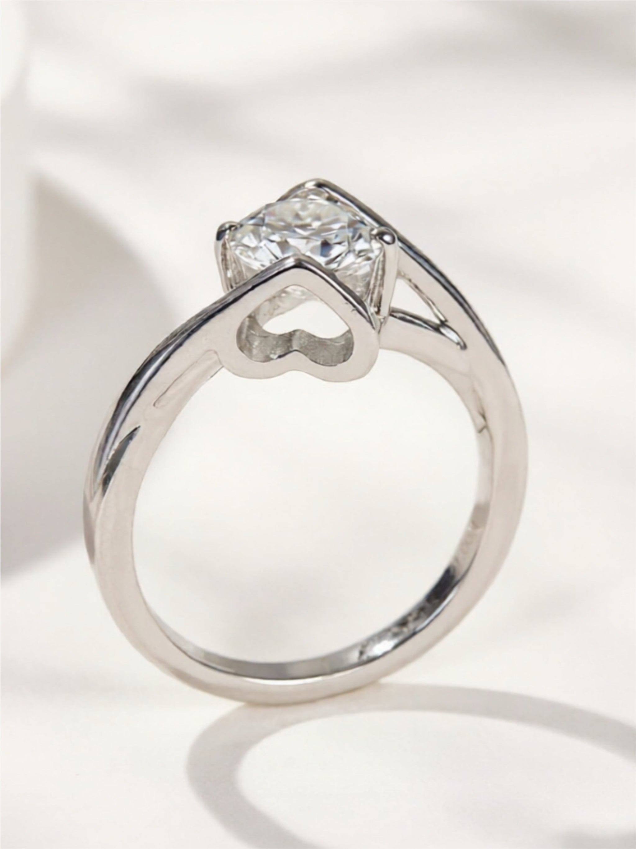 925 Sterling Silver 1 Carat Moissanite Heart Ring