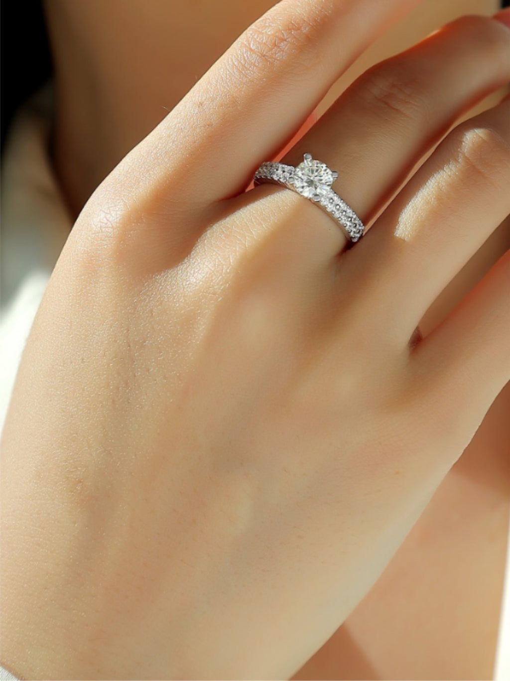 1 Carat Moissanite Engagement Ring – Round‑Cut Solitaire with Double Pavé Band