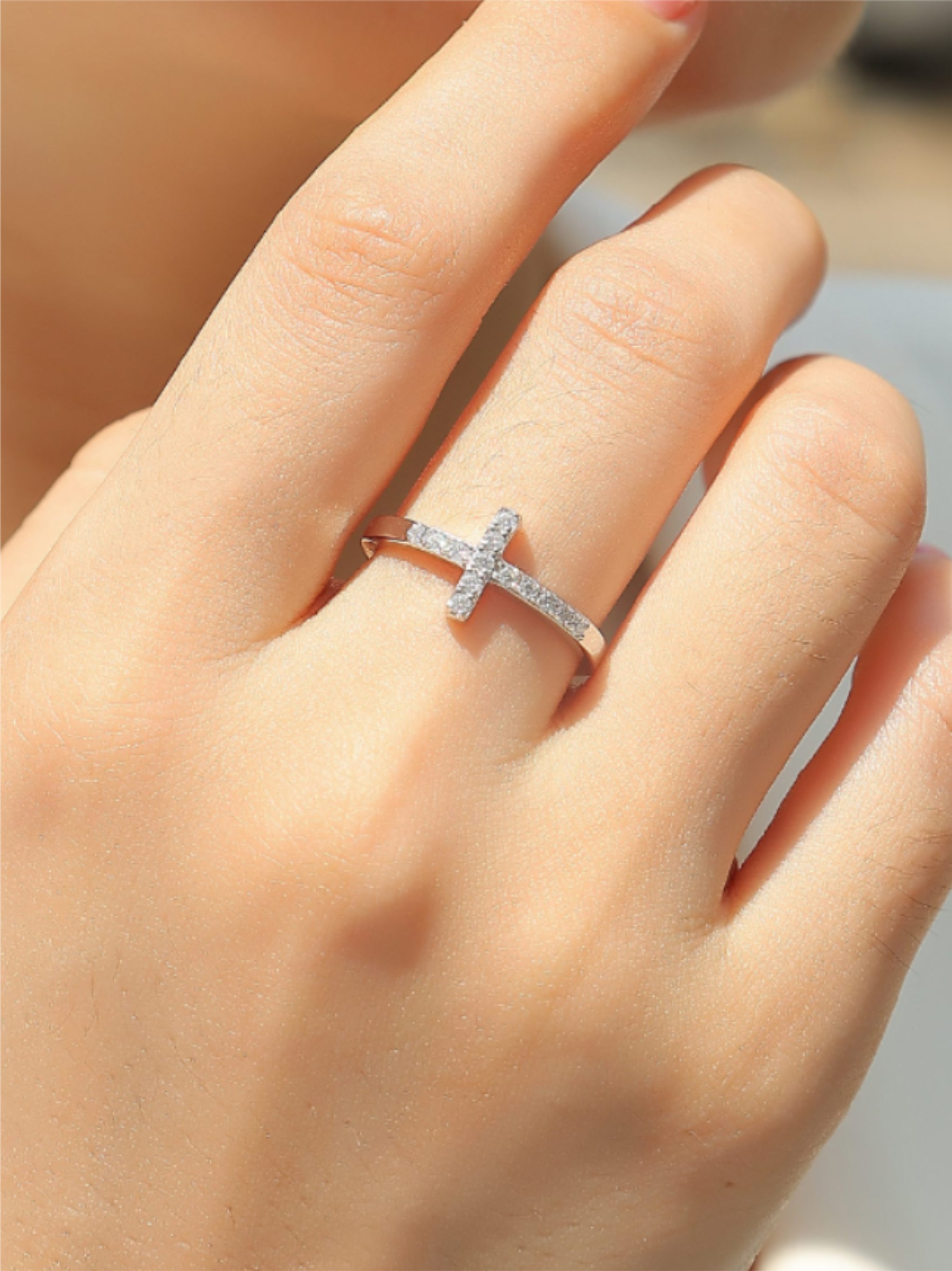 Dainty Moissanite Cross Ring – S925 Gold‑Plated Sterling Silver