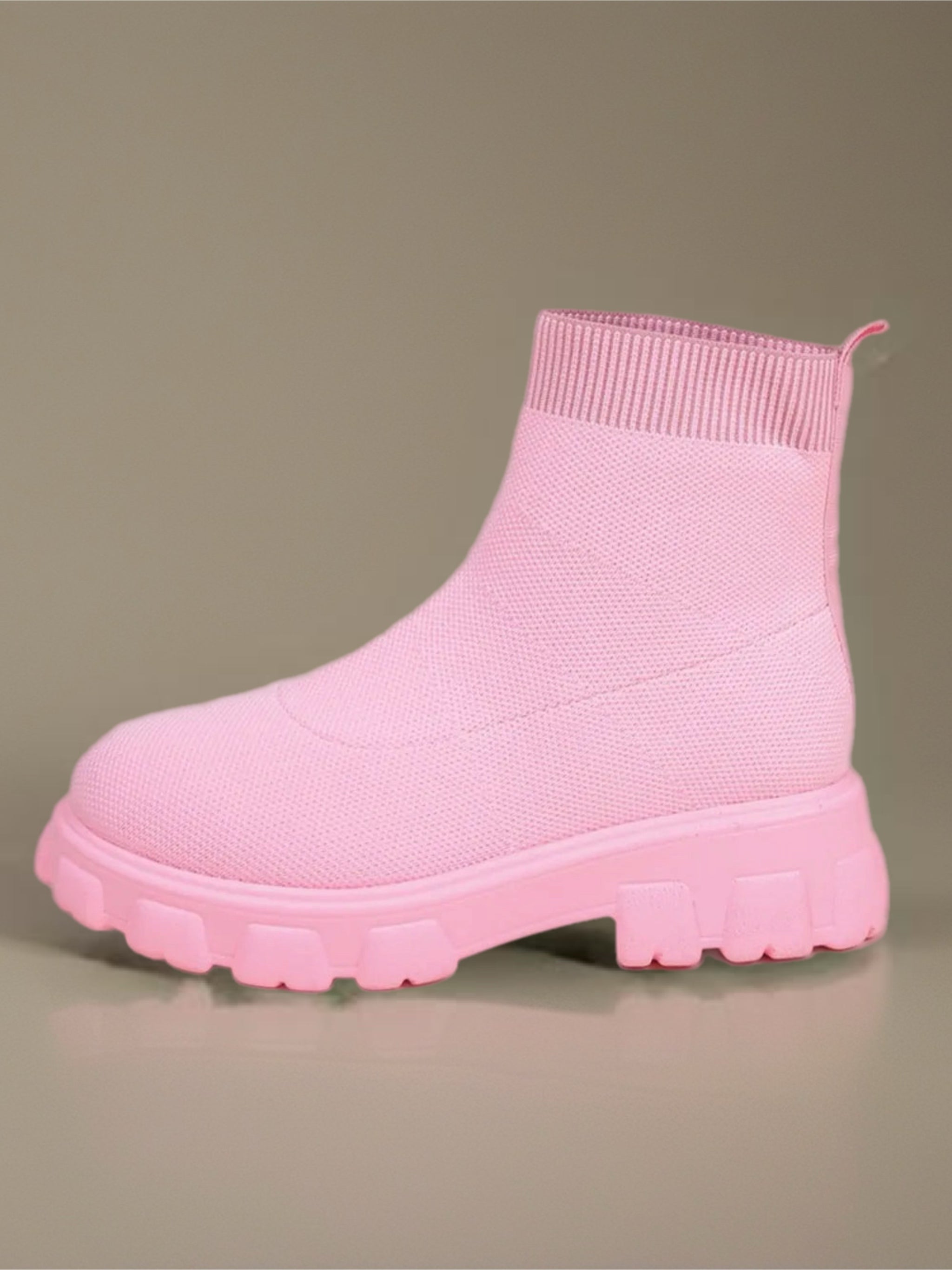 Mesh Round Toe Platform Boots