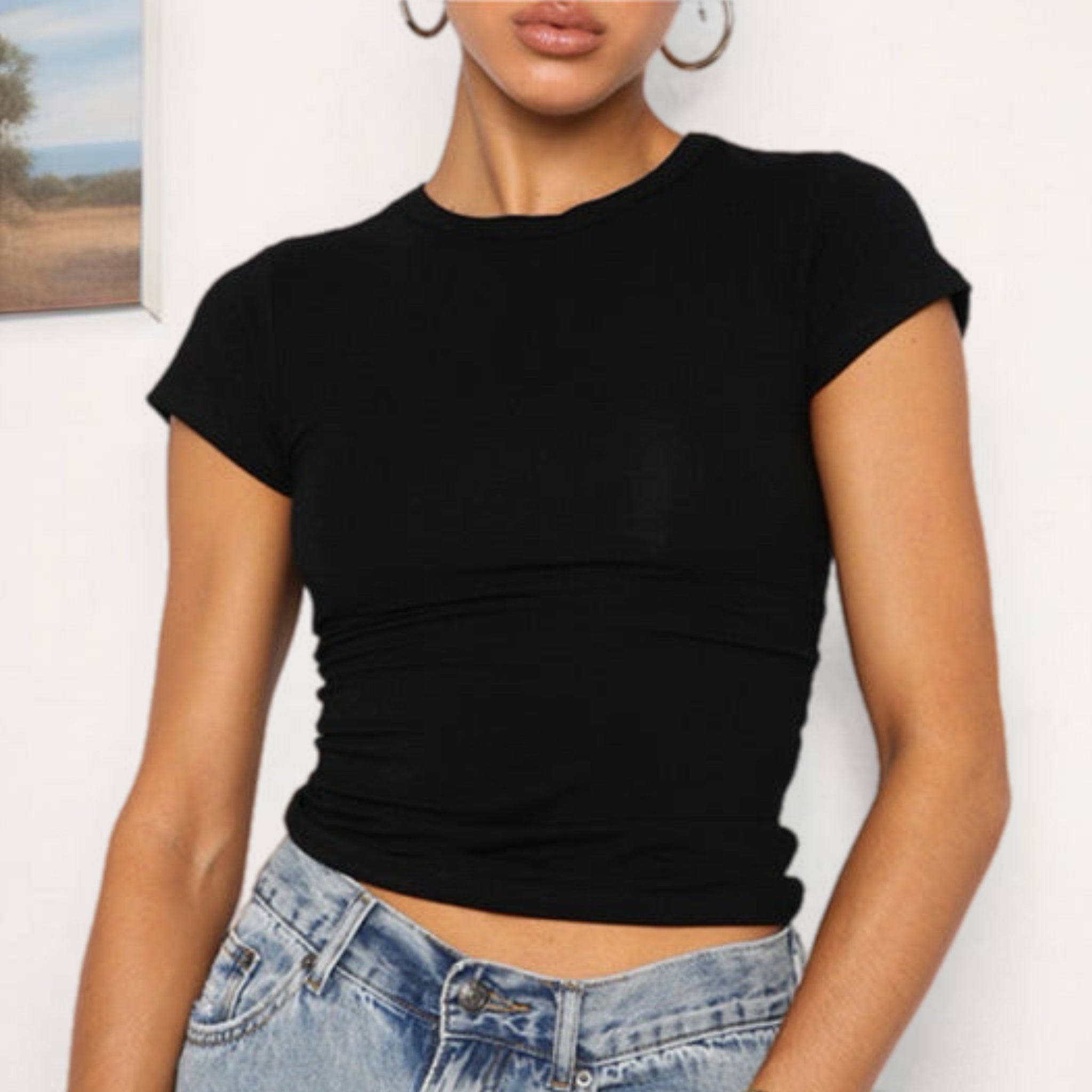 Round Neck Short Sleeve Basic T-Shirt