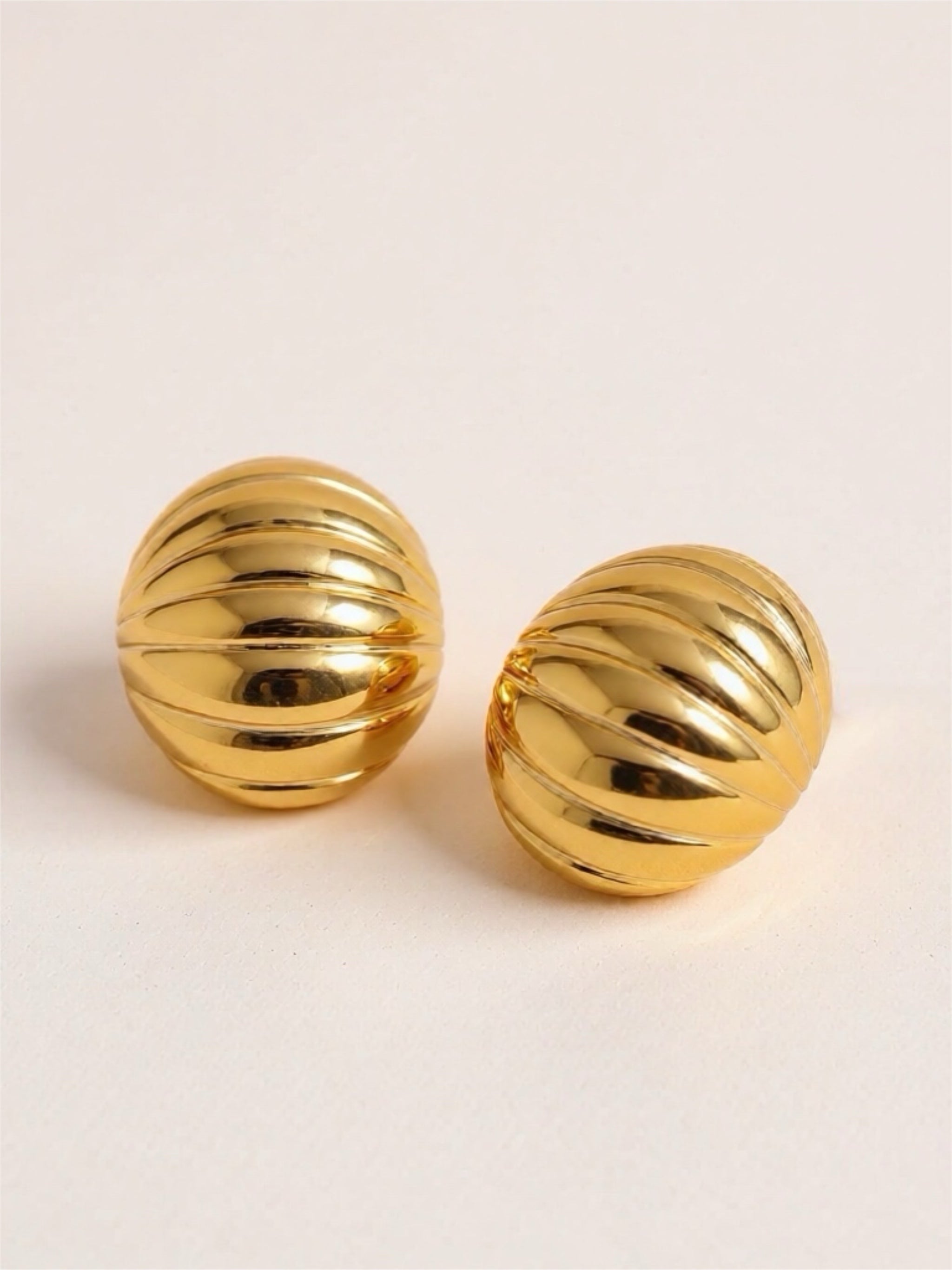 18K Gold Stainless Steel Ribbed Earrings