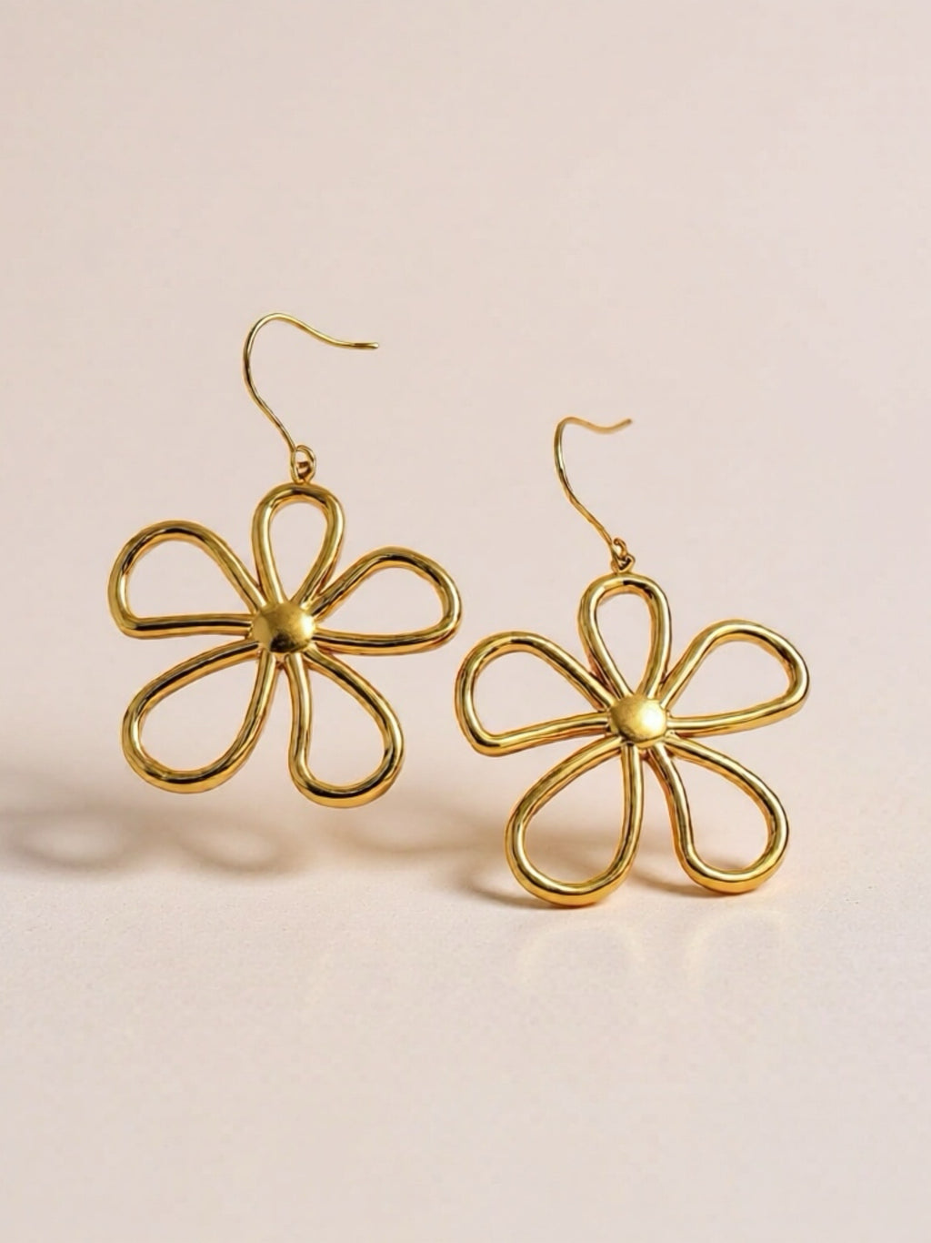 18K Gold Flower Earrings