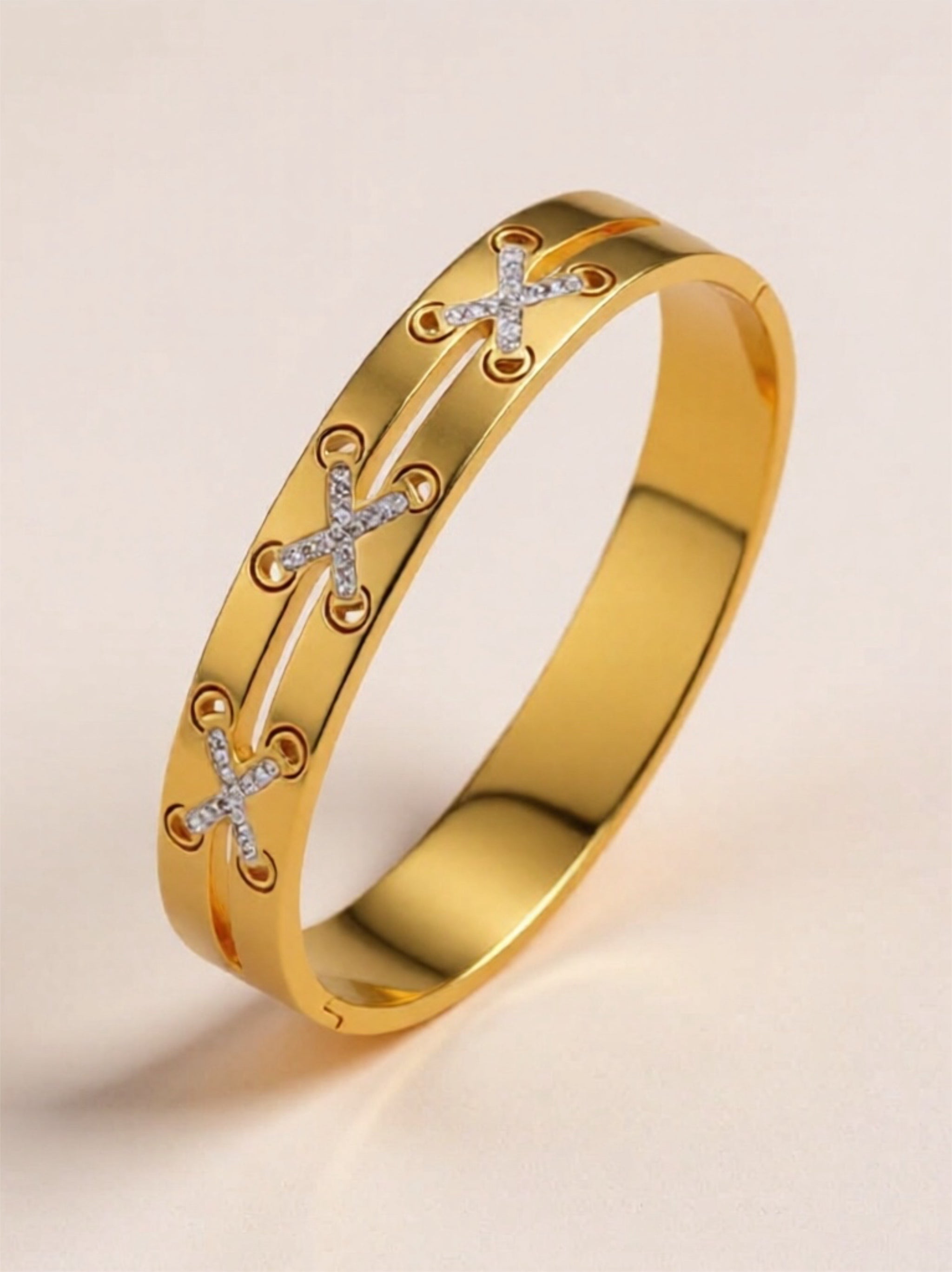 18K Gold Czech Diamond Bracelet