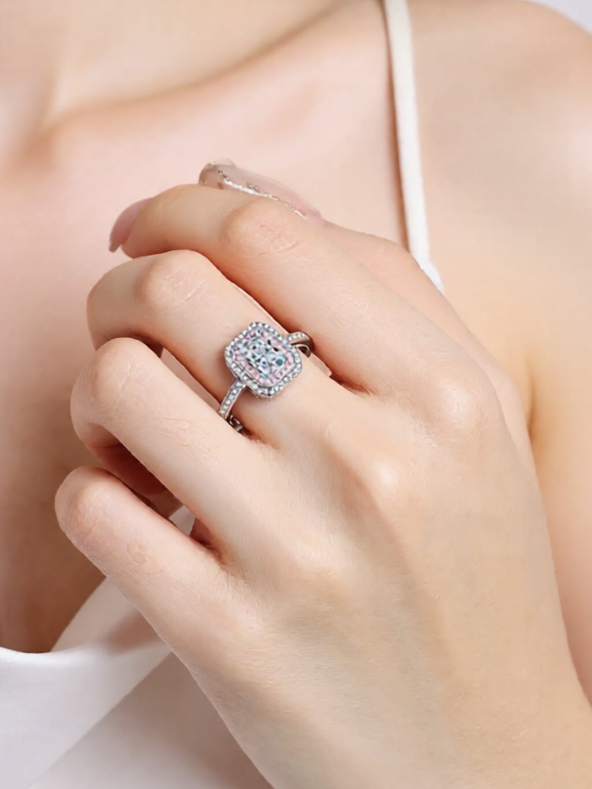 1 Carat Moissanite 925 Sterling Silver Ring