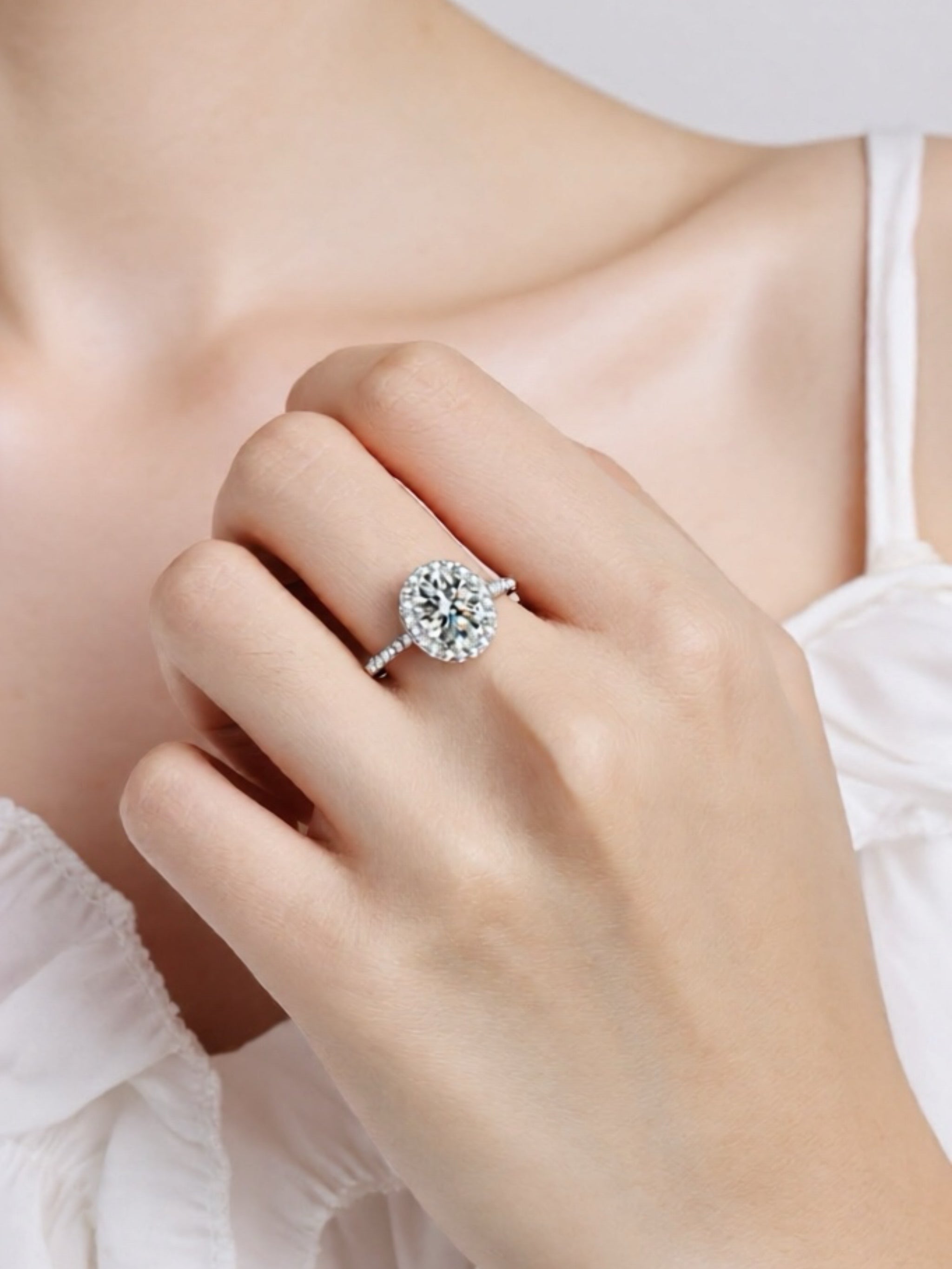 2 Carat Moissanite 925 Sterling Silver Halo Ring